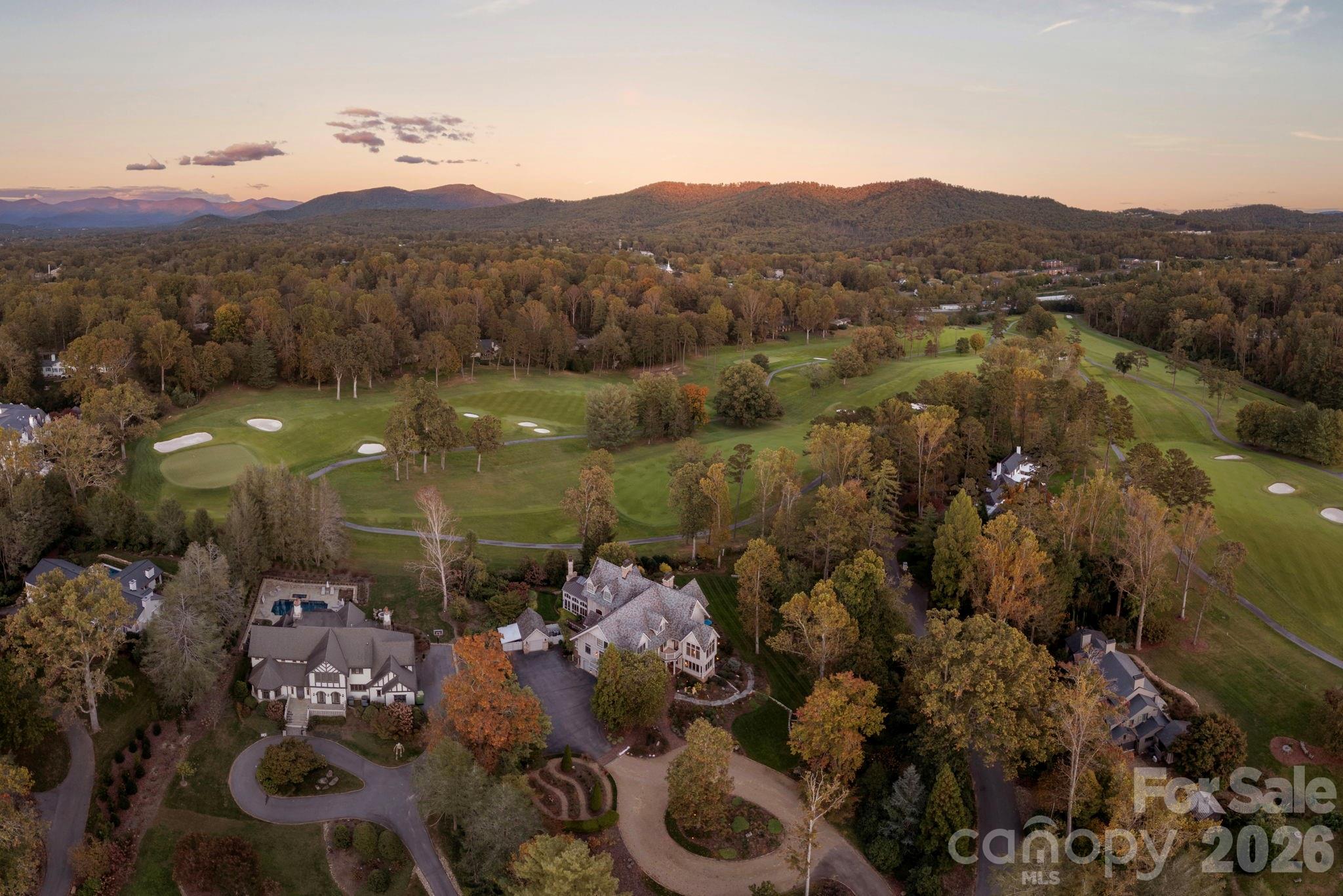8 Fairway Place — Asheville