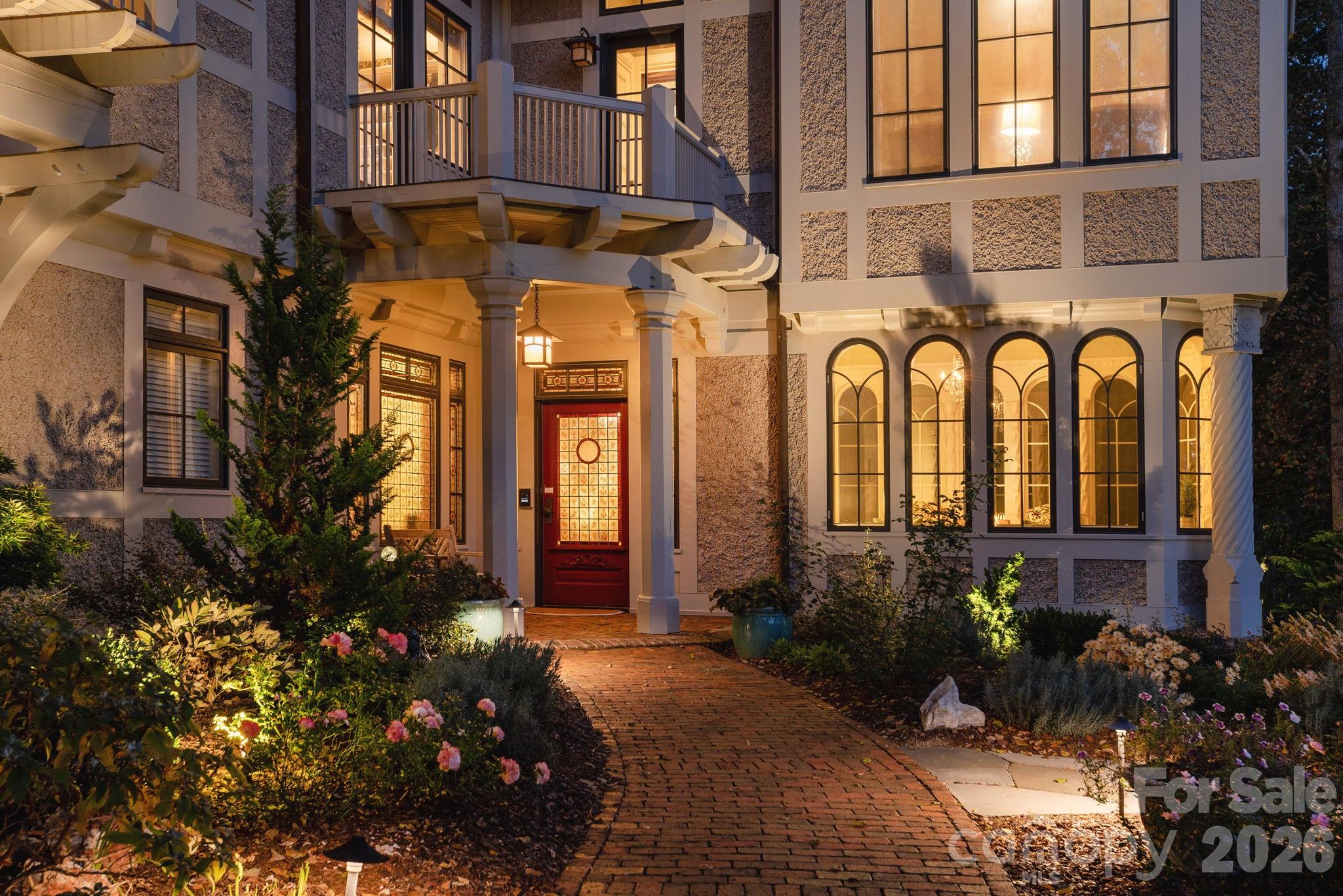 8 Fairway Place — Asheville