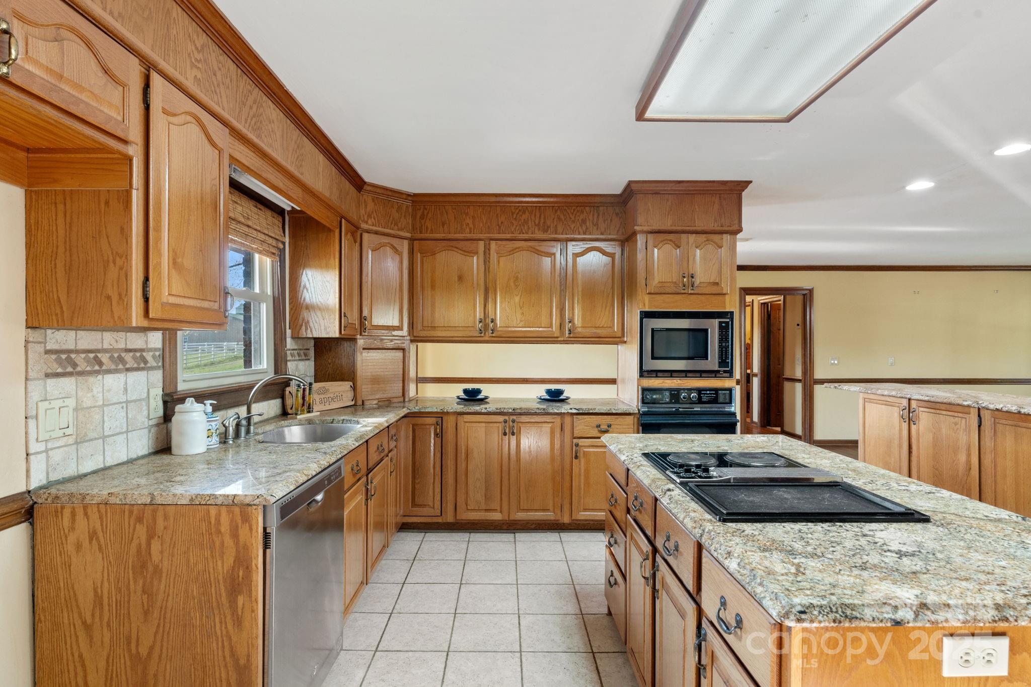 15670 Bethel Avenue Extension — Midland