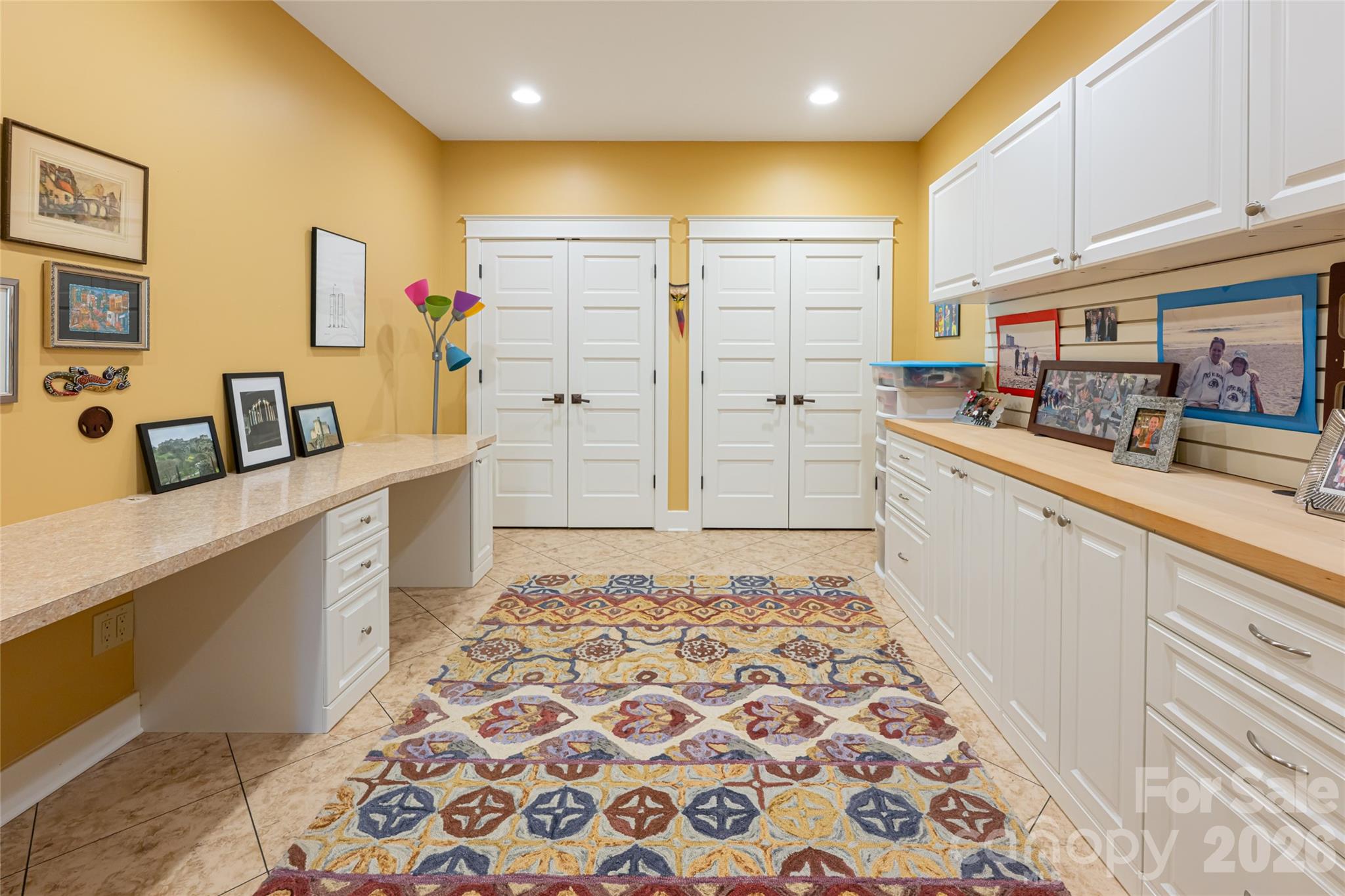 256 Senator Reynolds Road — Asheville