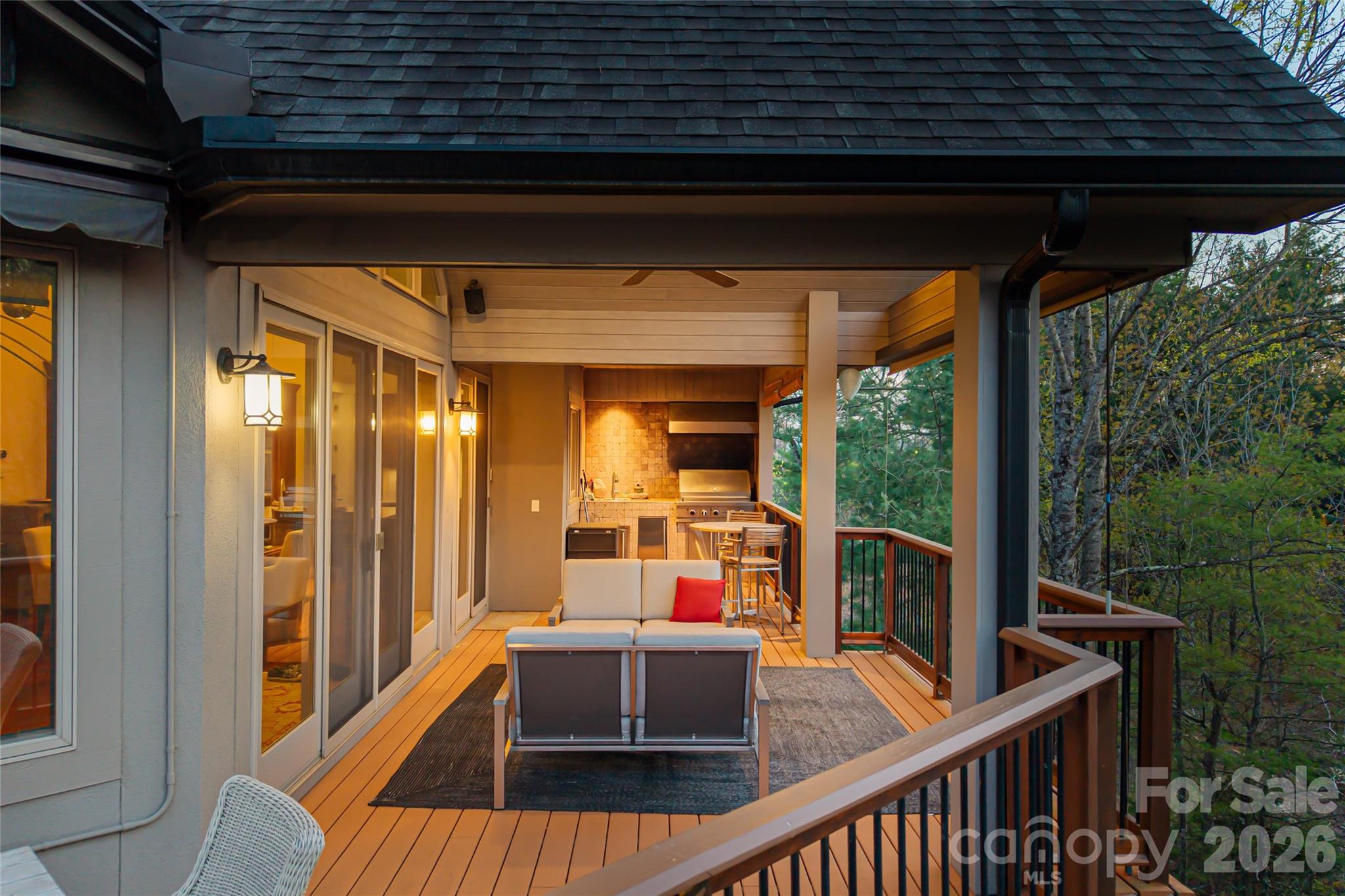 256 Senator Reynolds Road — Asheville