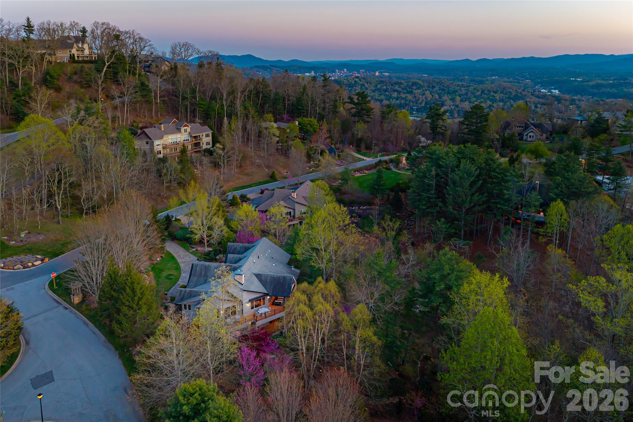 256 Senator Reynolds Road — Asheville
