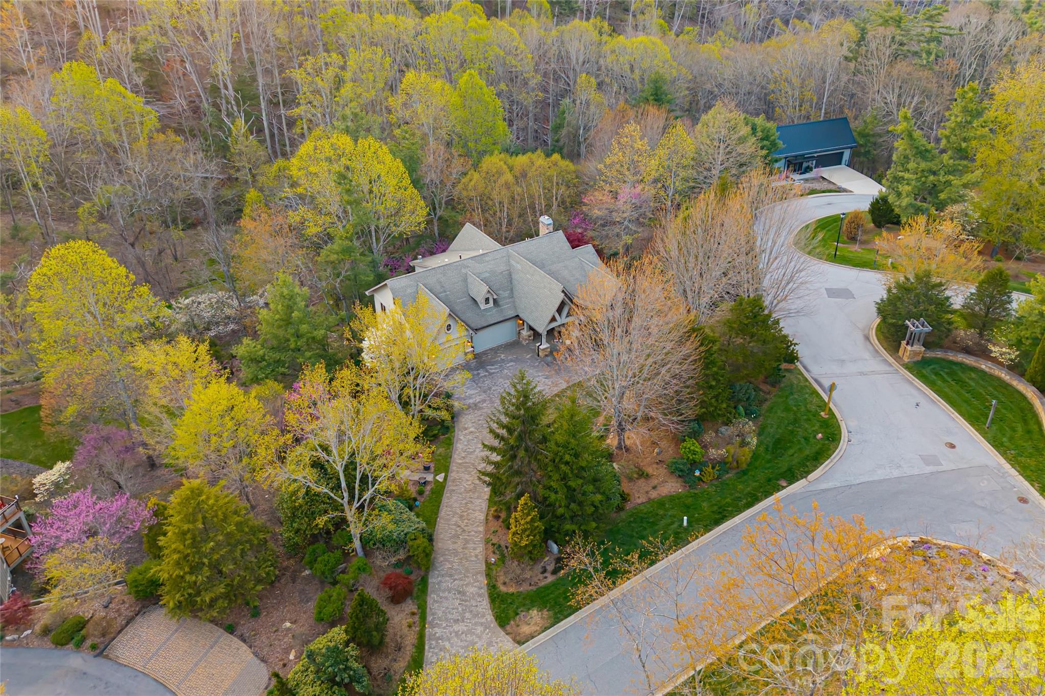 256 Senator Reynolds Road — Asheville