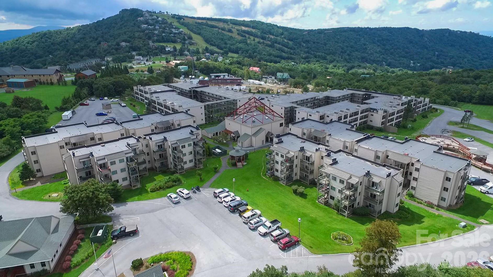 301 Pinnacle Inn Road #3302 — Beech Mountain