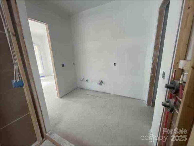 8038 Pawtuckett Road — Charlotte