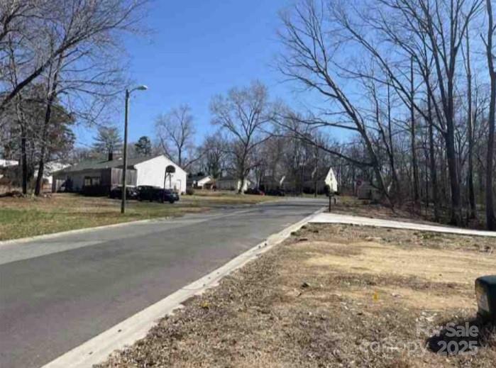 8038 Pawtuckett Road — Charlotte