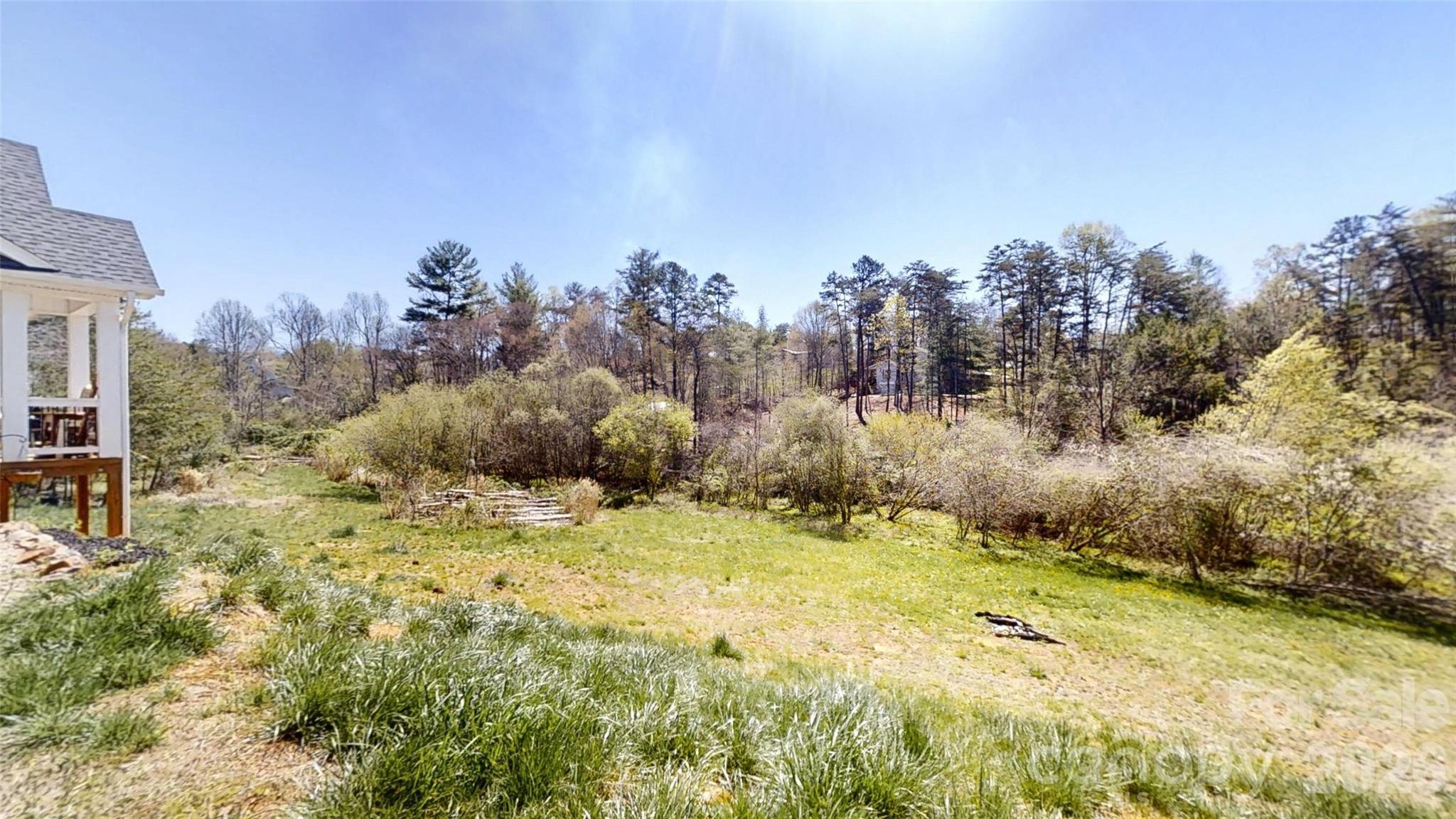 19 Higgins Road — Weaverville