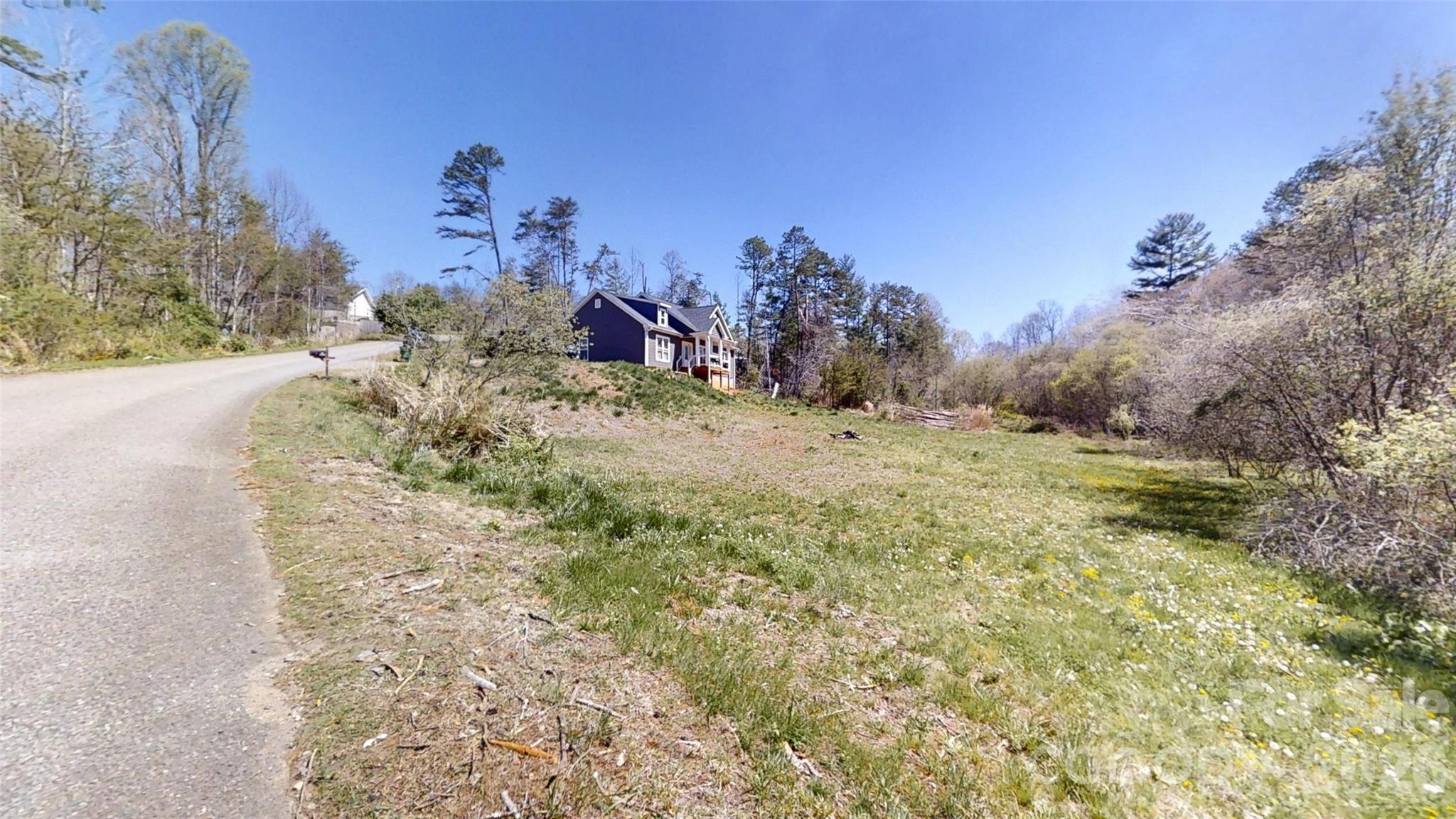 19 Higgins Road — Weaverville