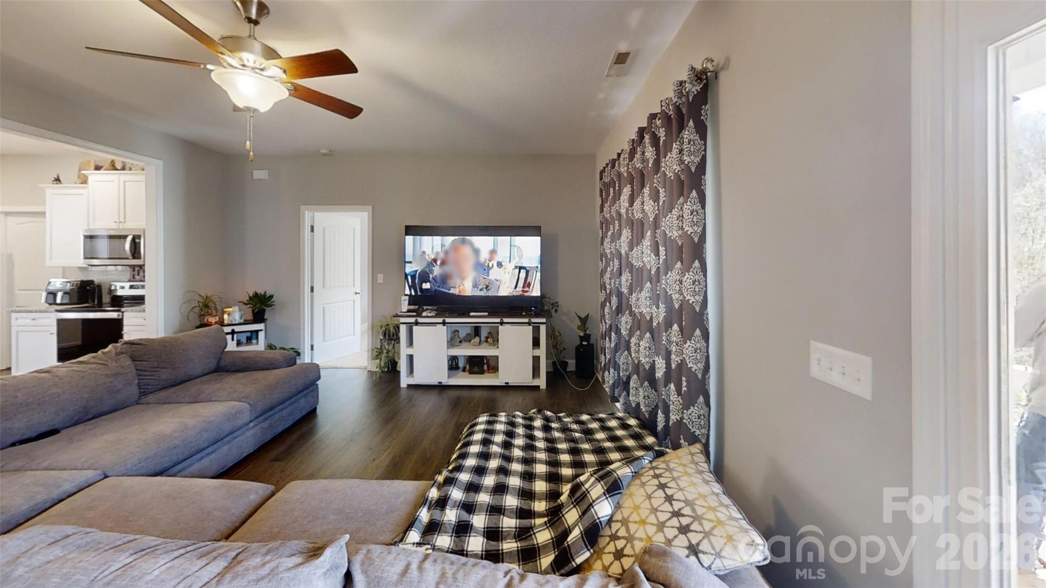 19 Higgins Road — Weaverville