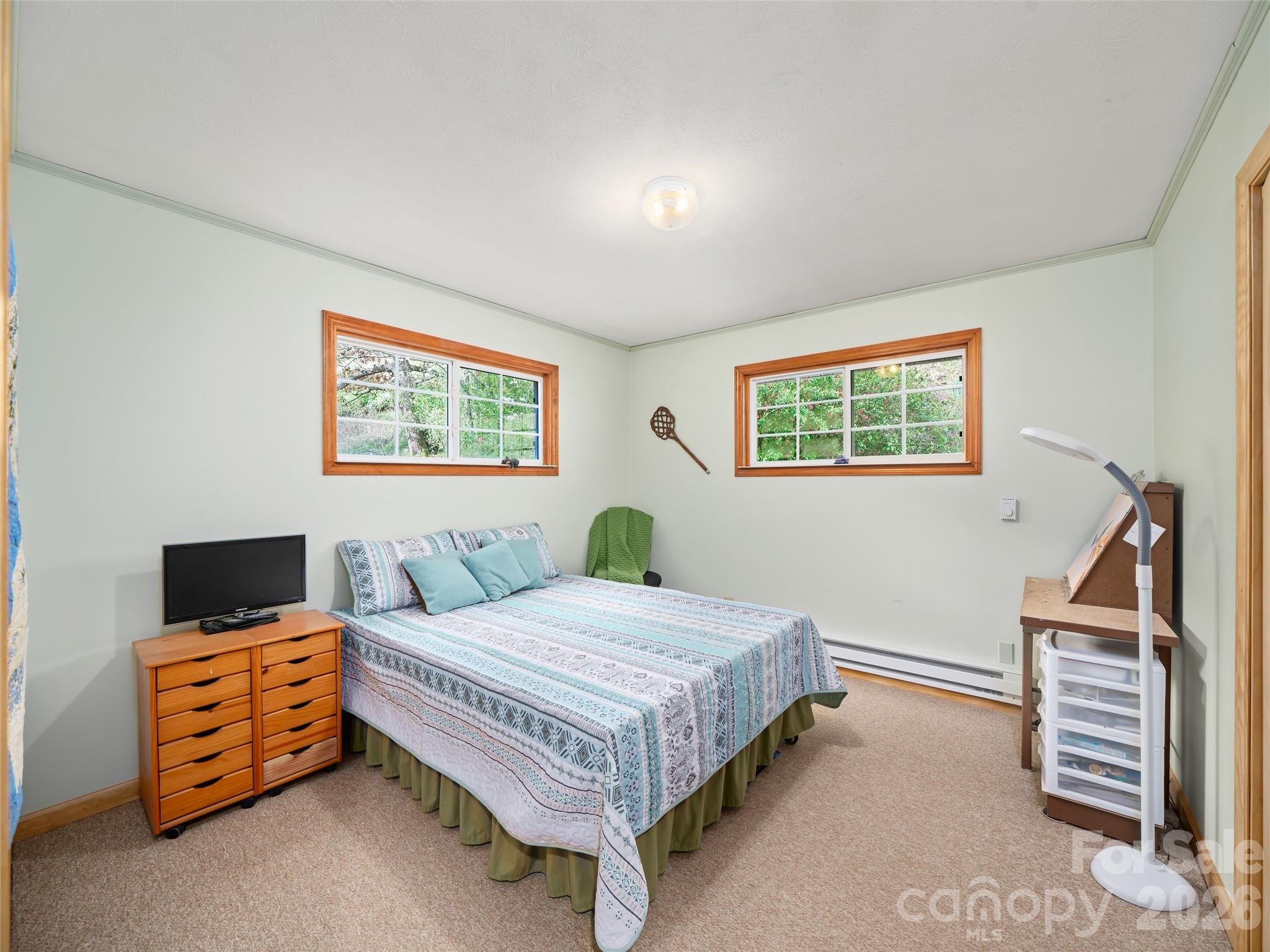 3829 Coxes Creek Road — Burnsville