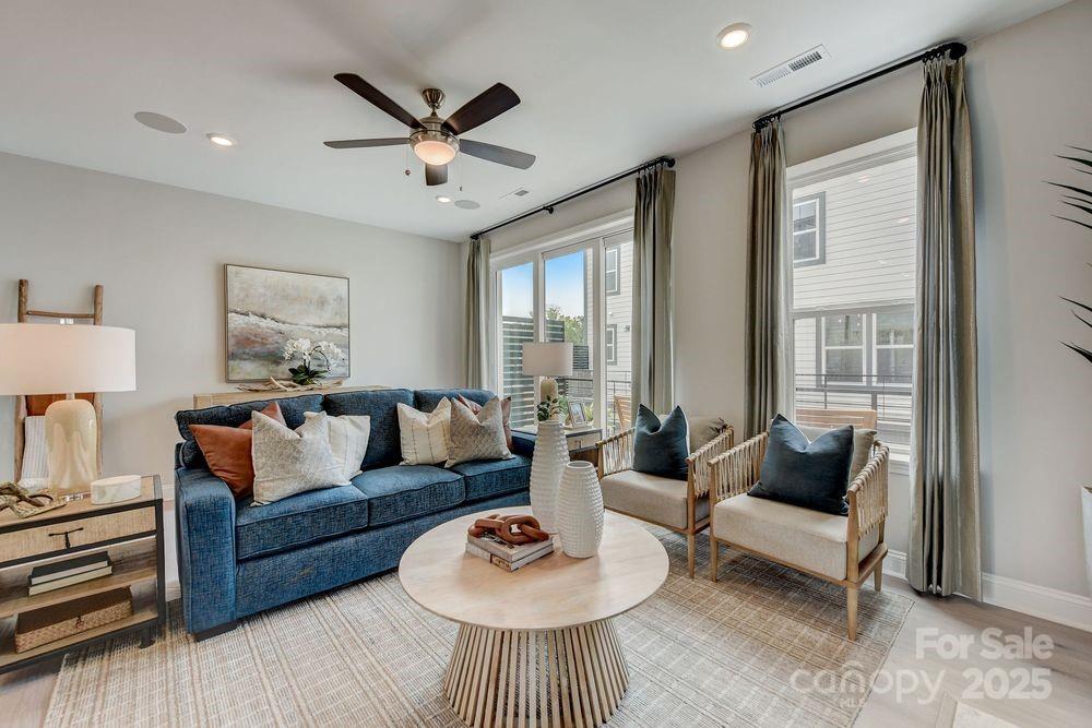 729 Hoke Lane — Davidson