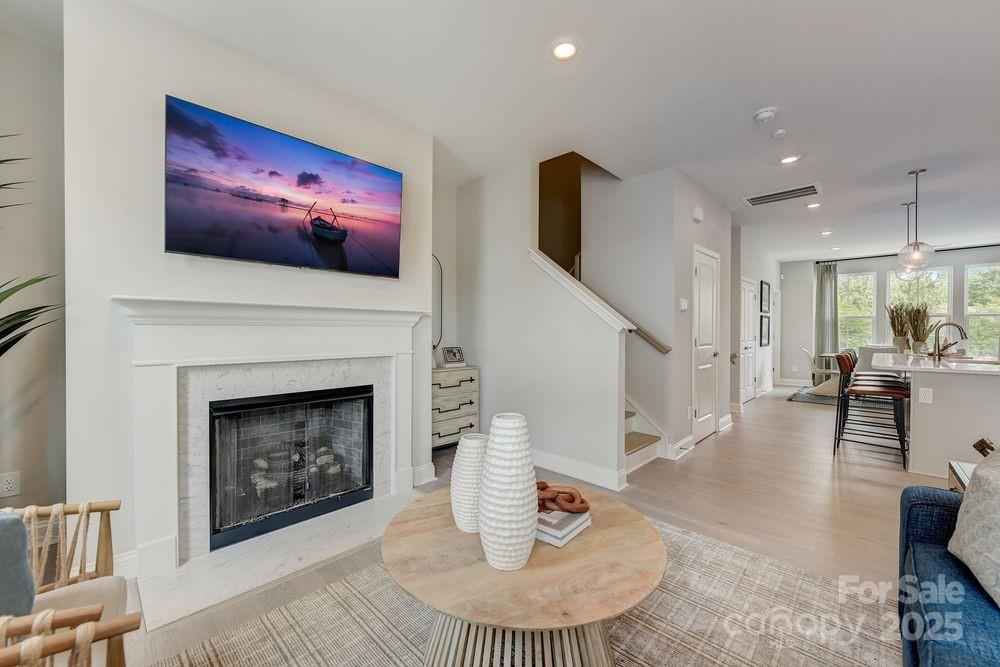 729 Hoke Lane — Davidson