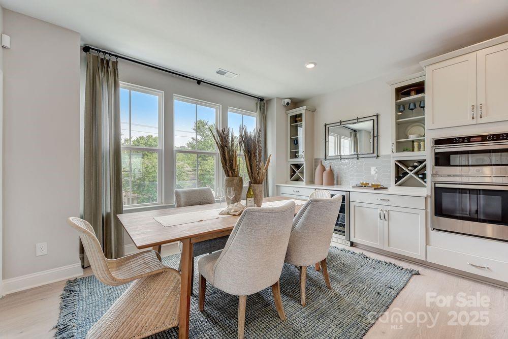 729 Hoke Lane — Davidson