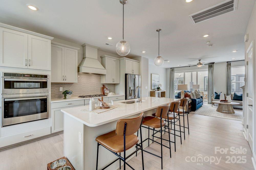 729 Hoke Lane — Davidson