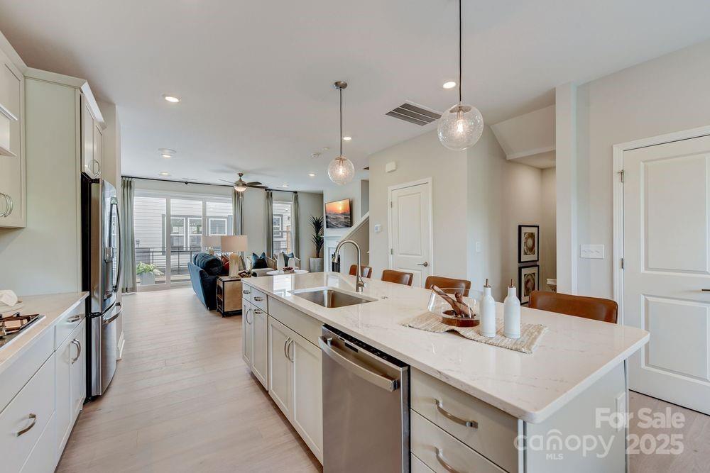 729 Hoke Lane — Davidson