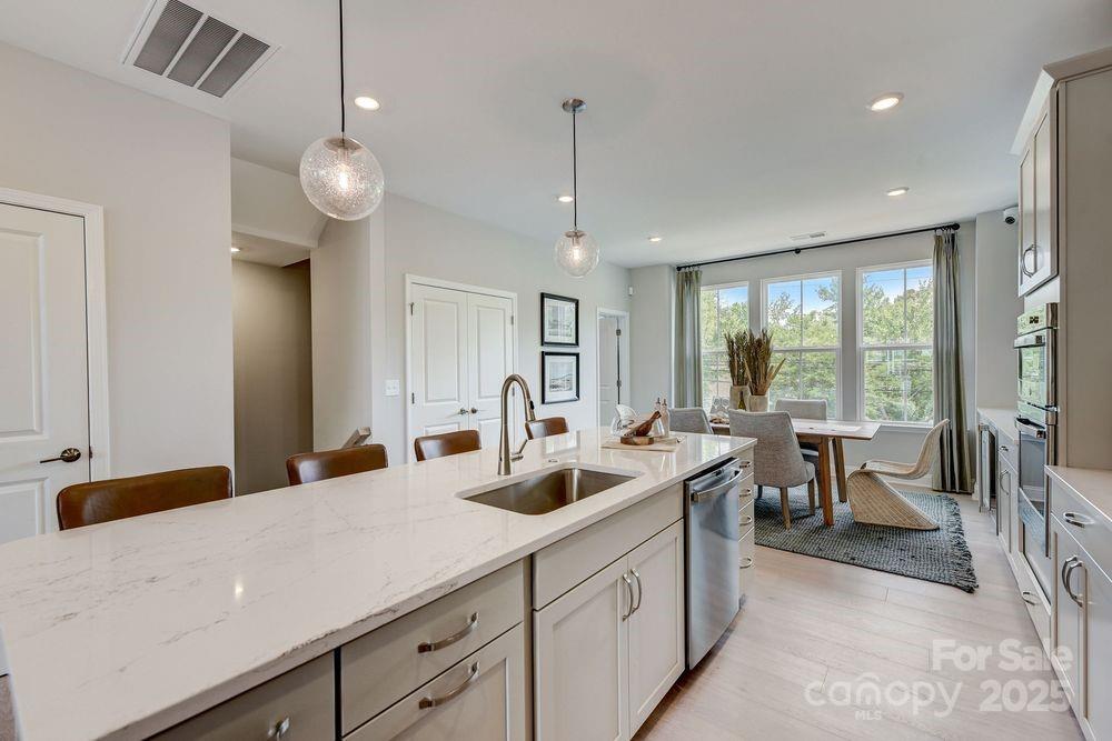 729 Hoke Lane — Davidson