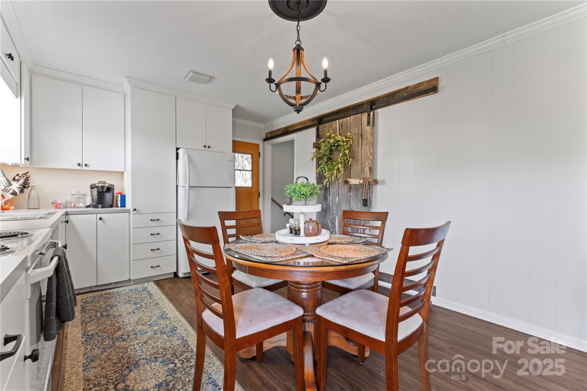 36984 B&C Carter Road — New London
