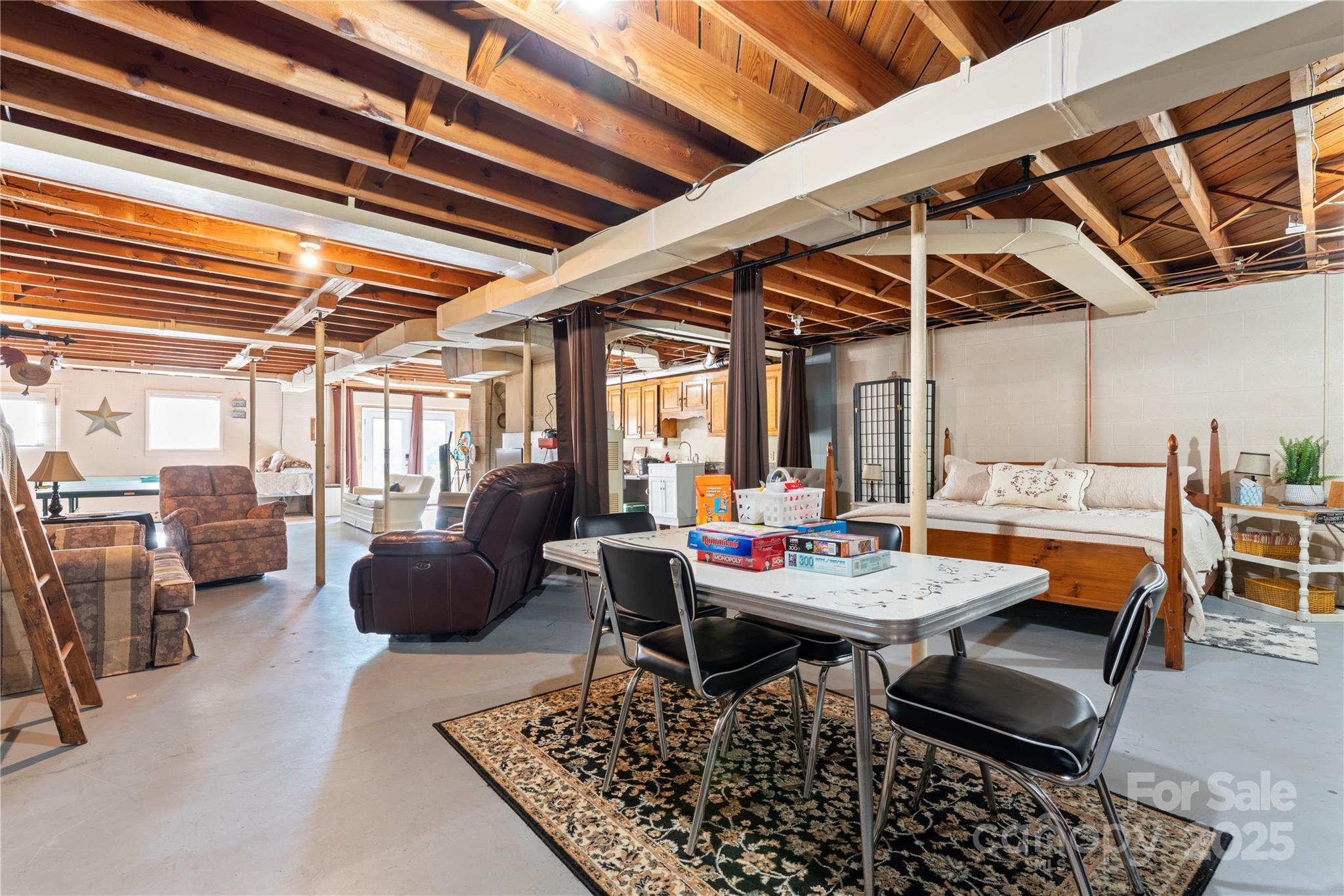 36984 B&C Carter Road — New London