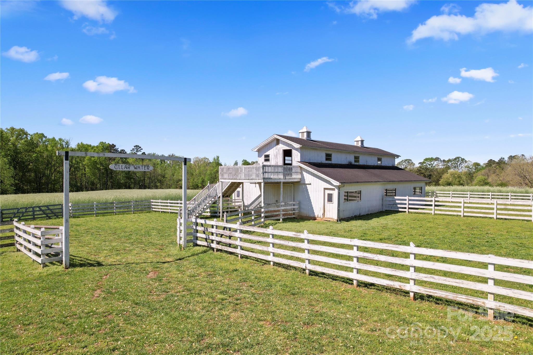 36984 B&C Carter Road — New London