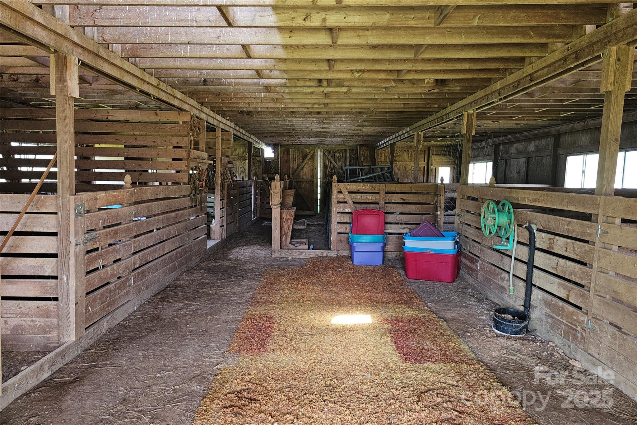 36984 B&C Carter Road — New London