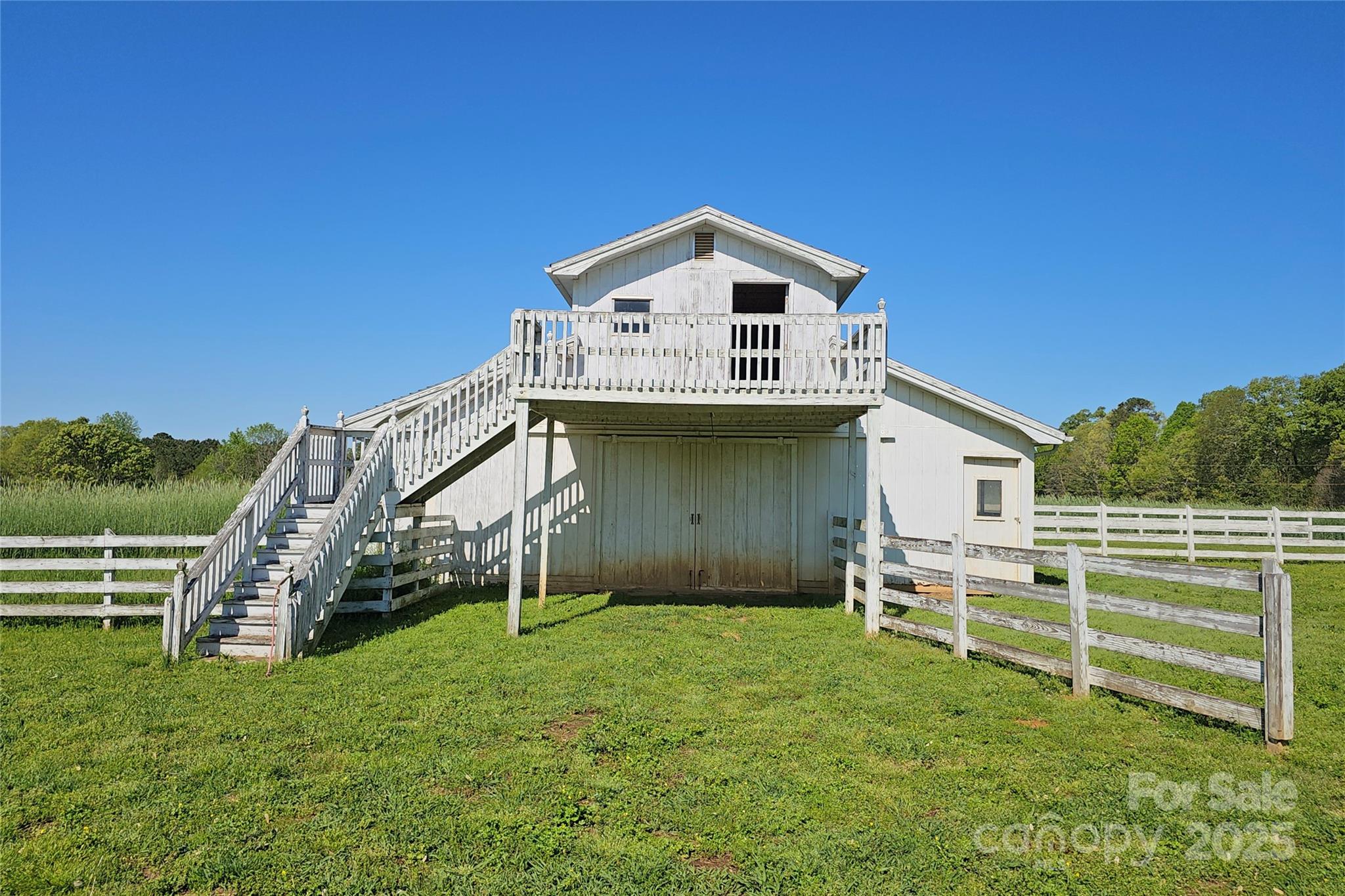 36984 B&C Carter Road — New London