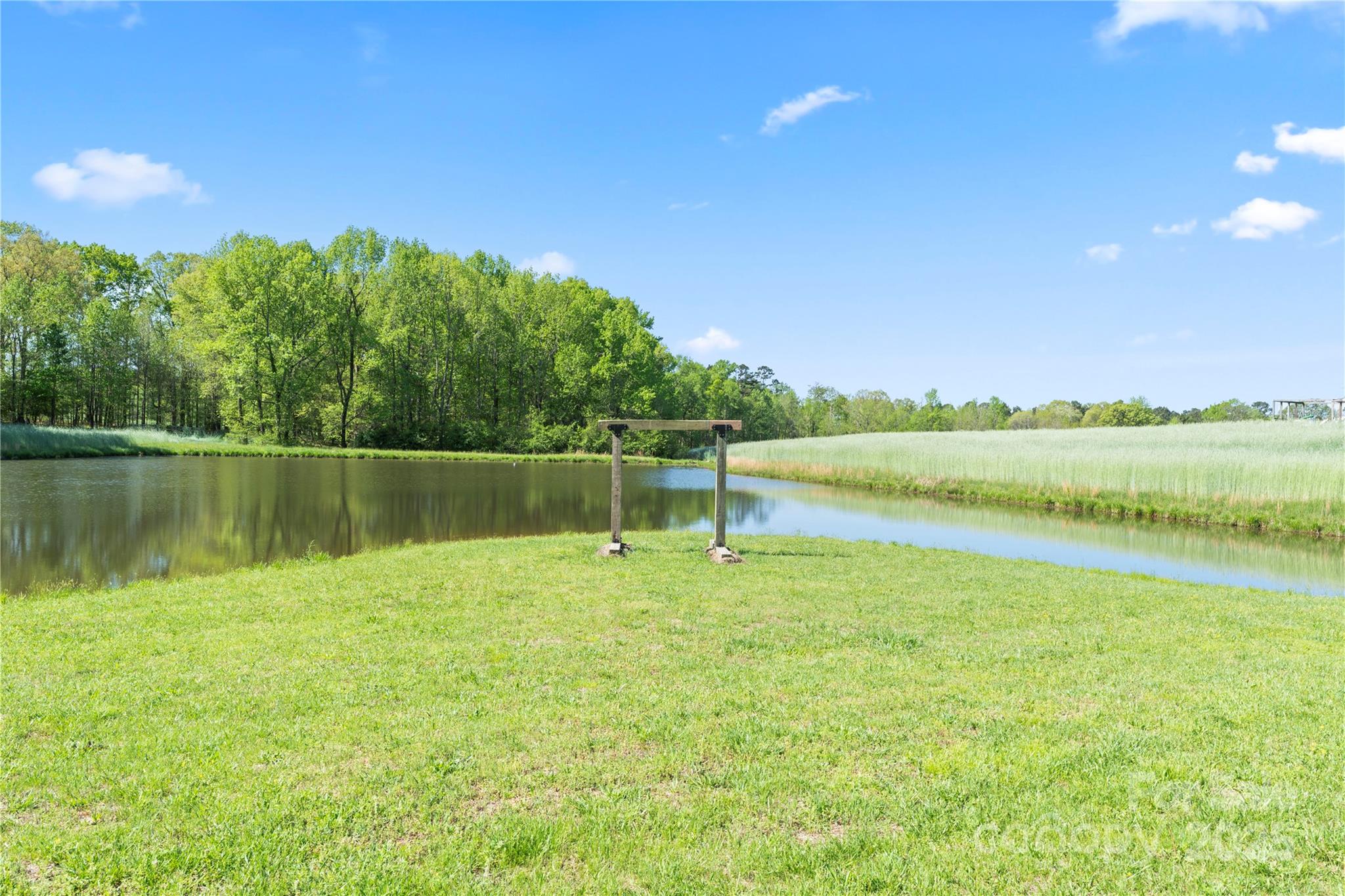 36984 B&C Carter Road — New London