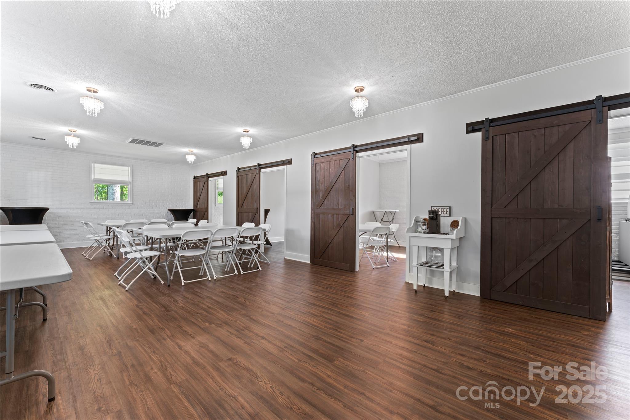 36984 B&C Carter Road — New London