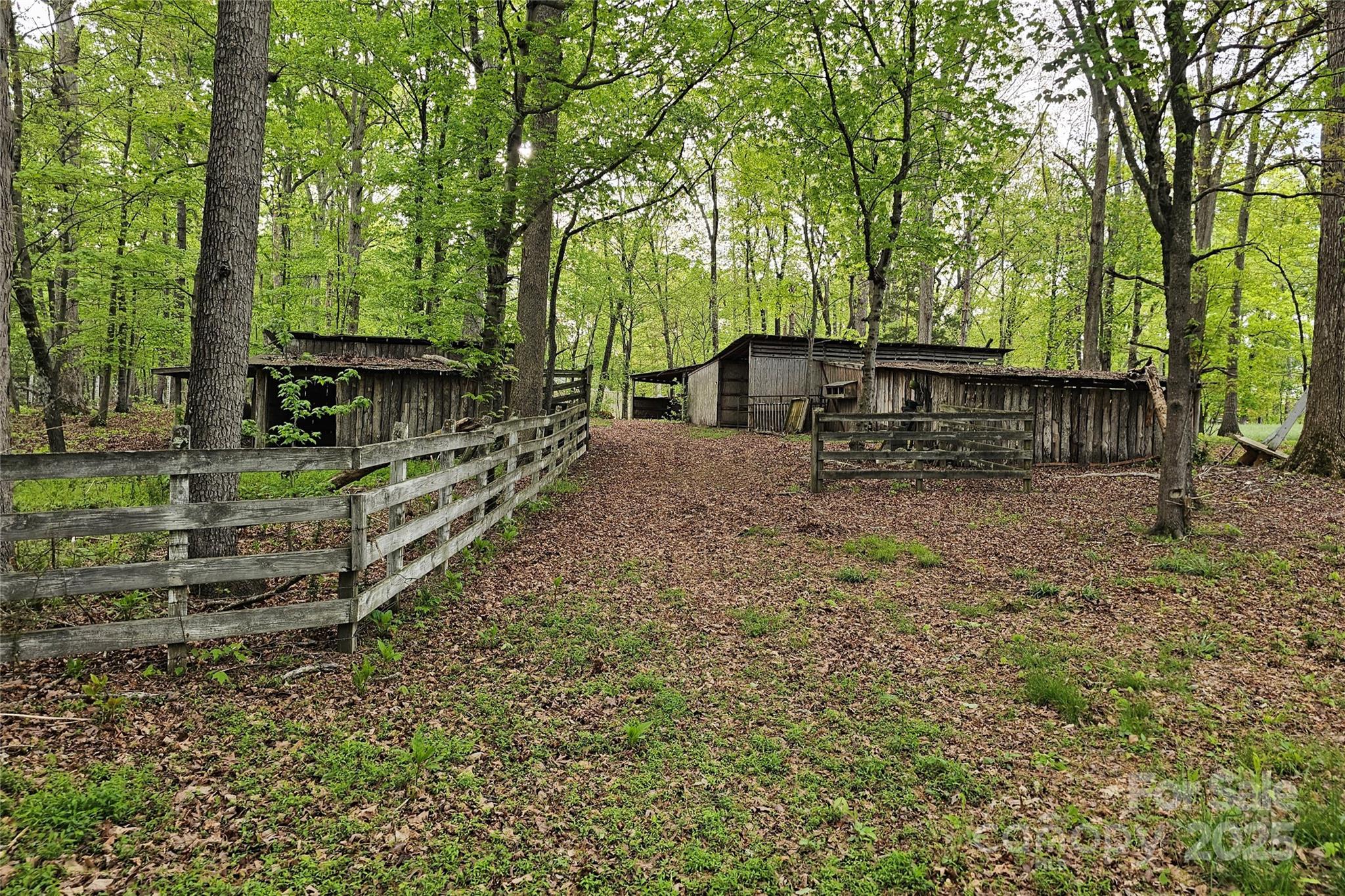 36984 B&C Carter Road — New London