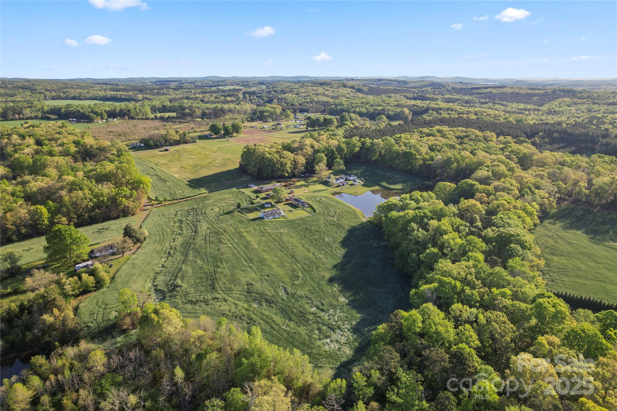 36984 B&C Carter Road — New London