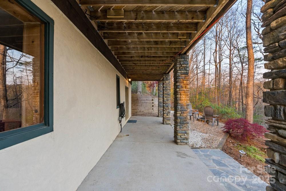 502 CALEDONIA Loop — Landrum