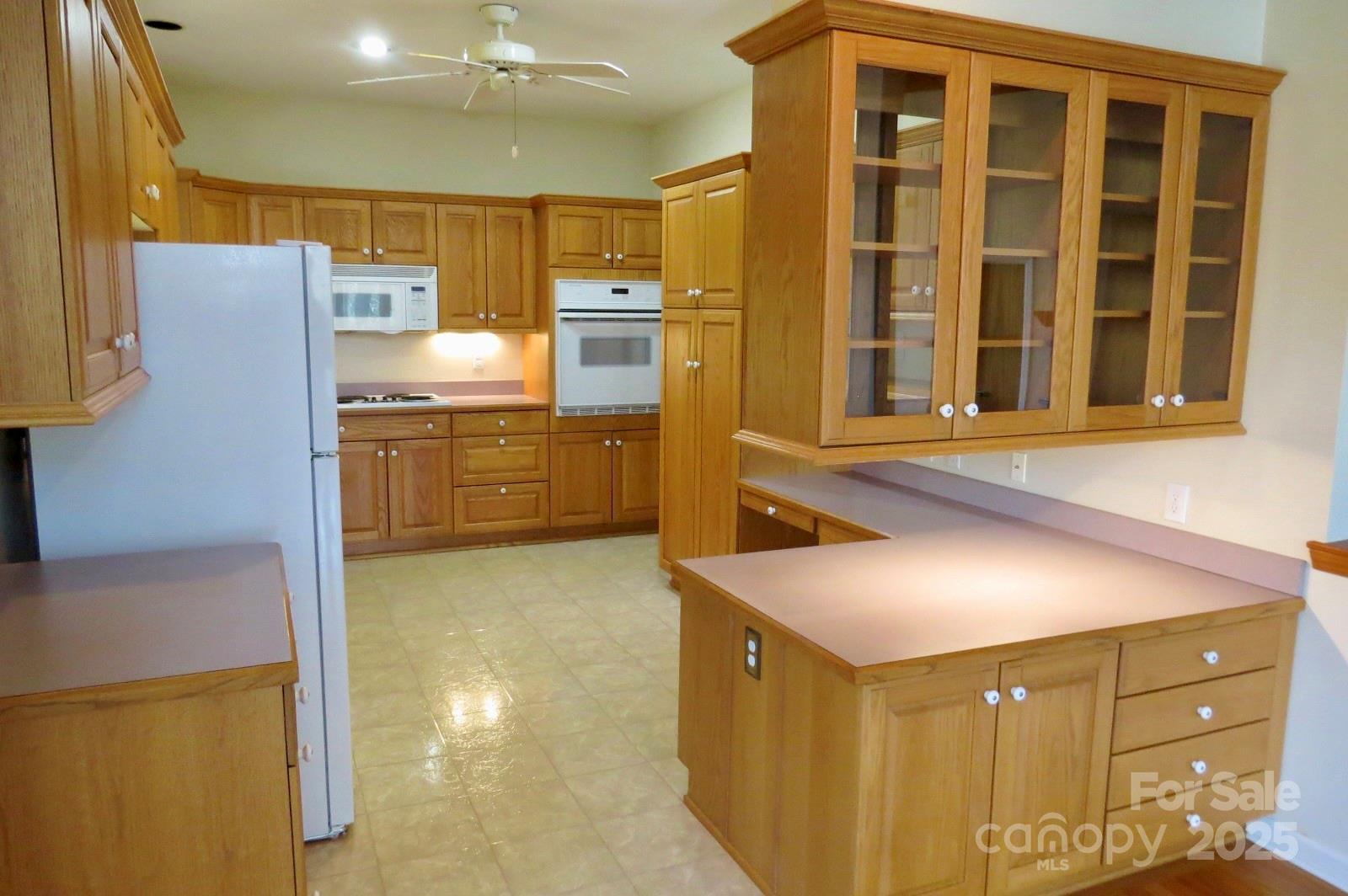 422 Lakeside Drive #L015, L016 — Lake Toxaway