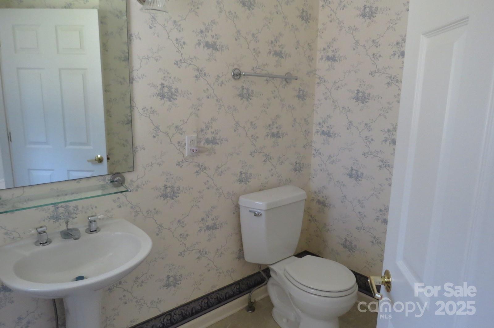 422 Lakeside Drive #L015, L016 — Lake Toxaway