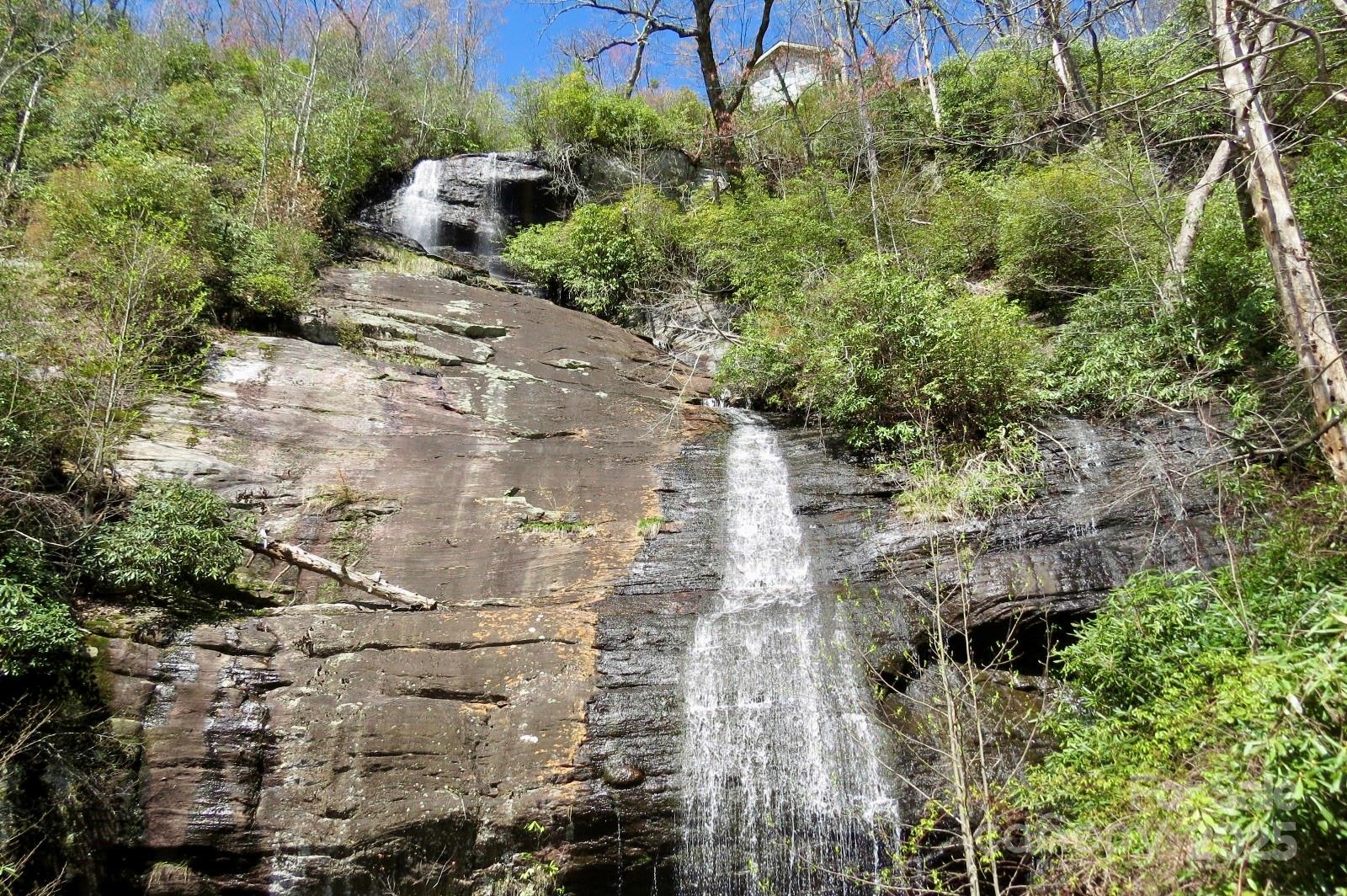 422 Lakeside Drive #L015, L016 — Lake Toxaway