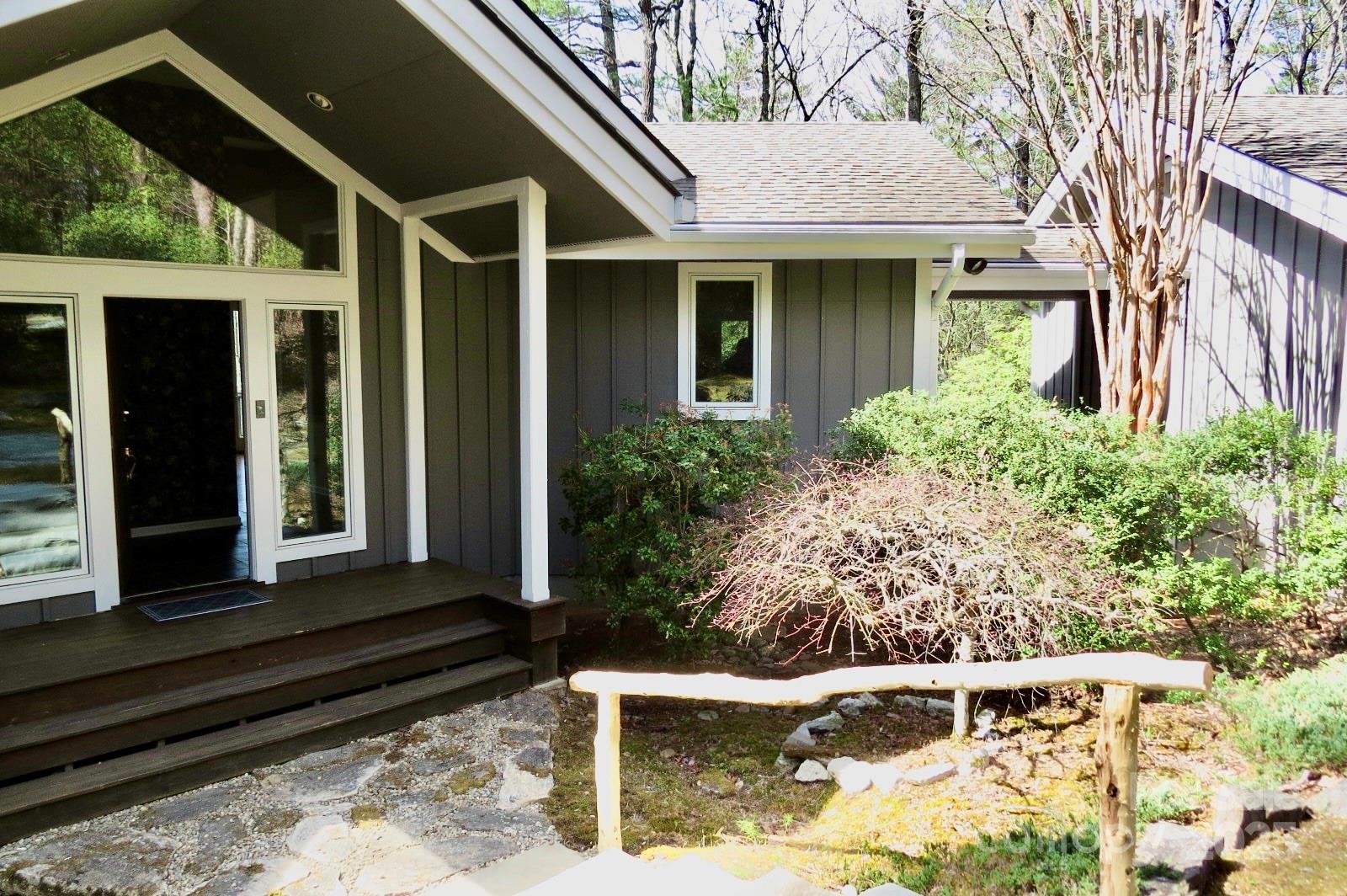 422 Lakeside Drive #L015, L016 — Lake Toxaway