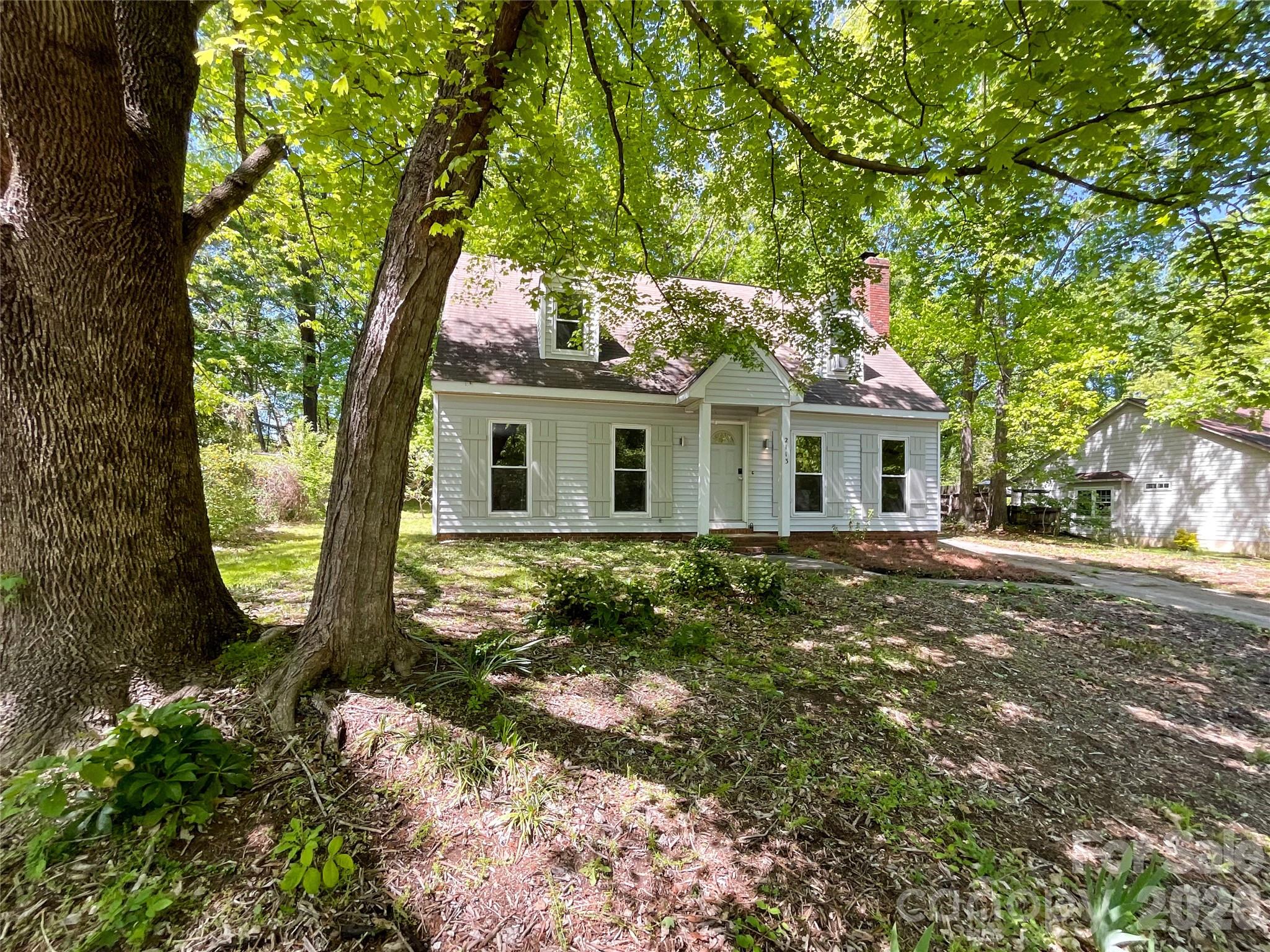 2113 Killarney Place — Charlotte