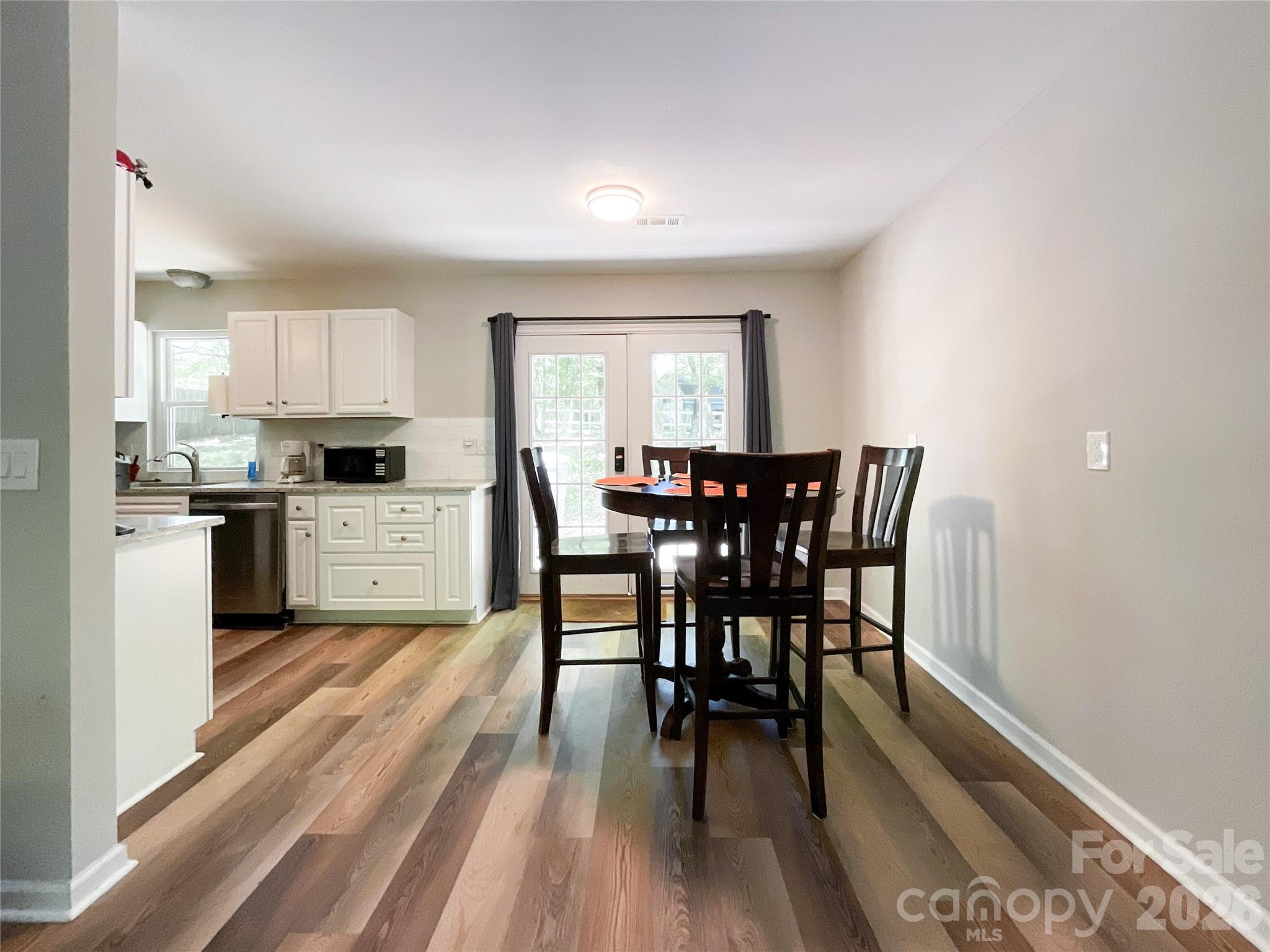 2113 Killarney Place — Charlotte