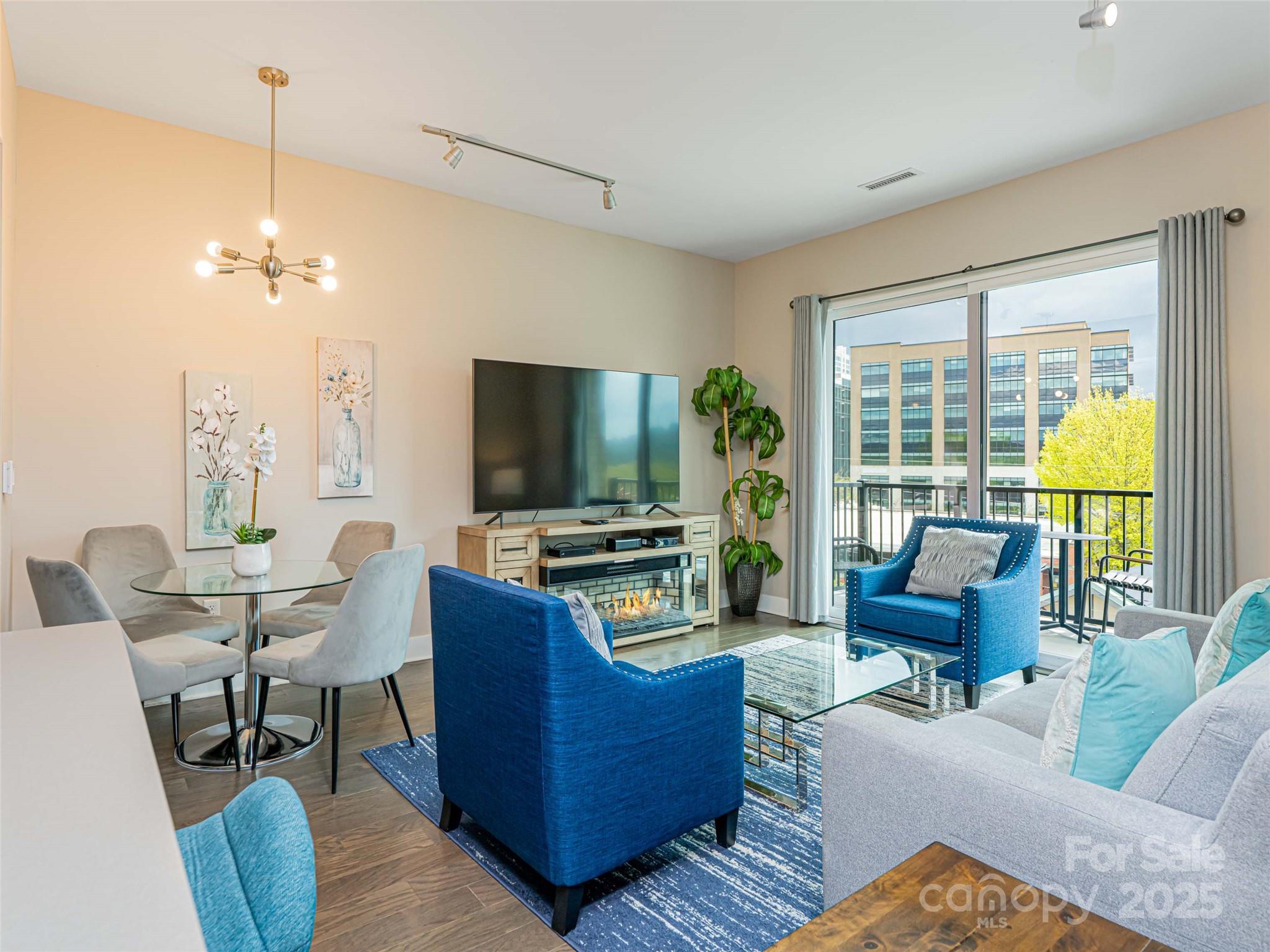 45 Asheland Avenue #405 — Asheville
