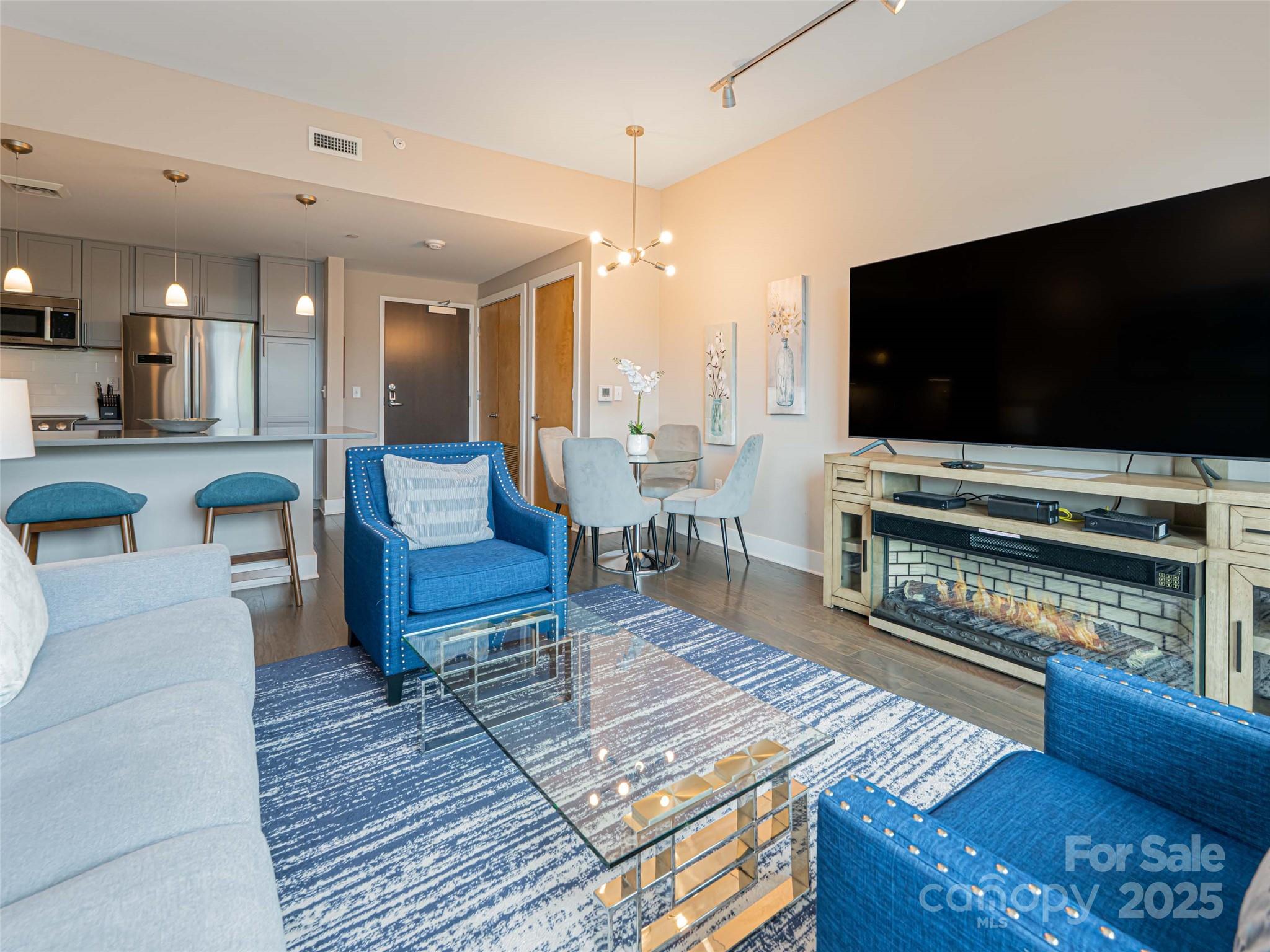 45 Asheland Avenue #405 — Asheville
