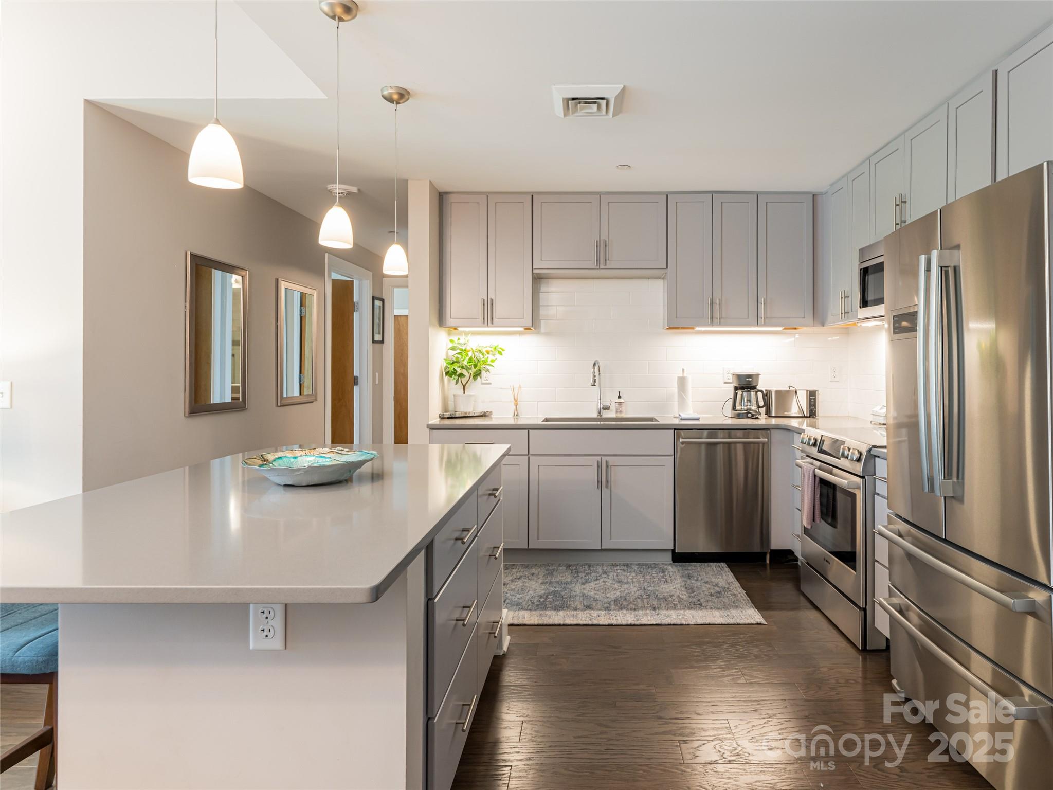 45 Asheland Avenue #405 — Asheville