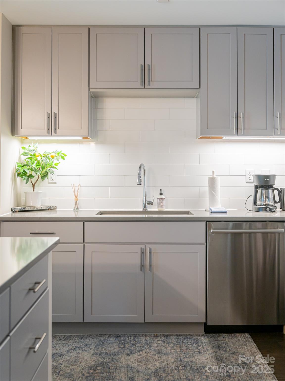 45 Asheland Avenue #405 — Asheville