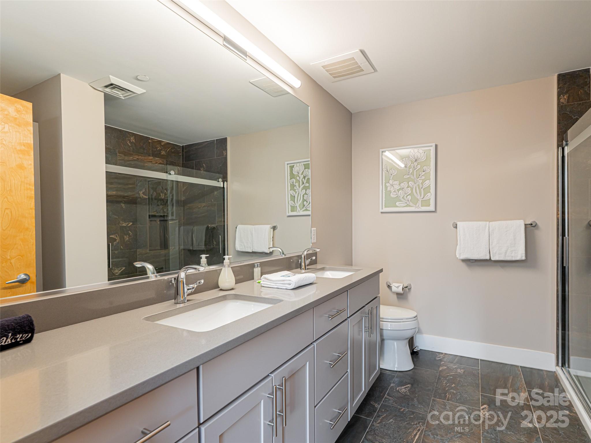 45 Asheland Avenue #405 — Asheville