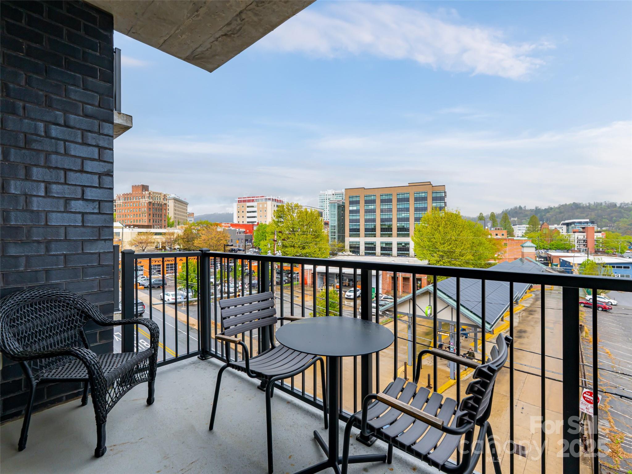 45 Asheland Avenue #405 — Asheville