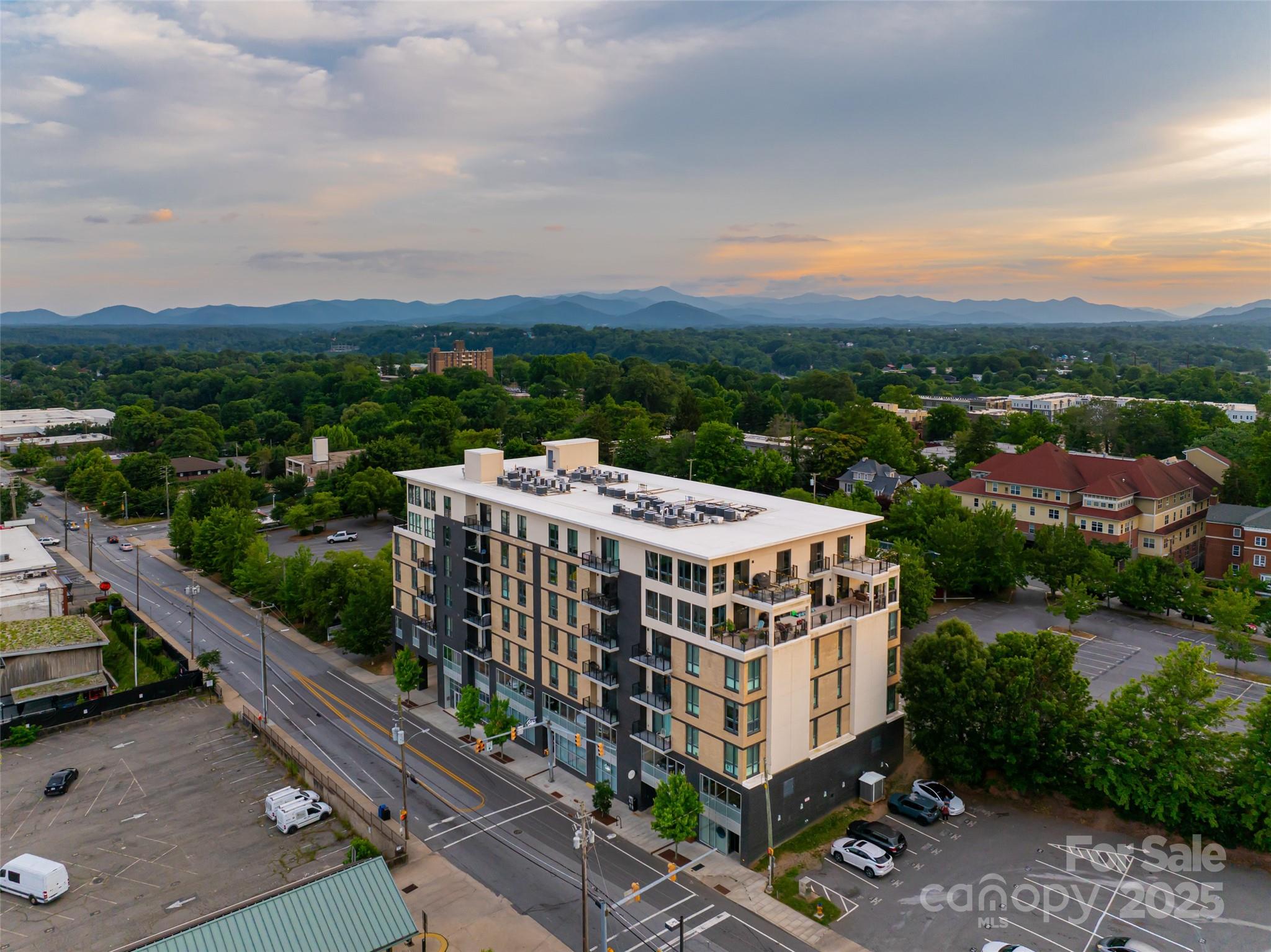45 Asheland Avenue #405 — Asheville