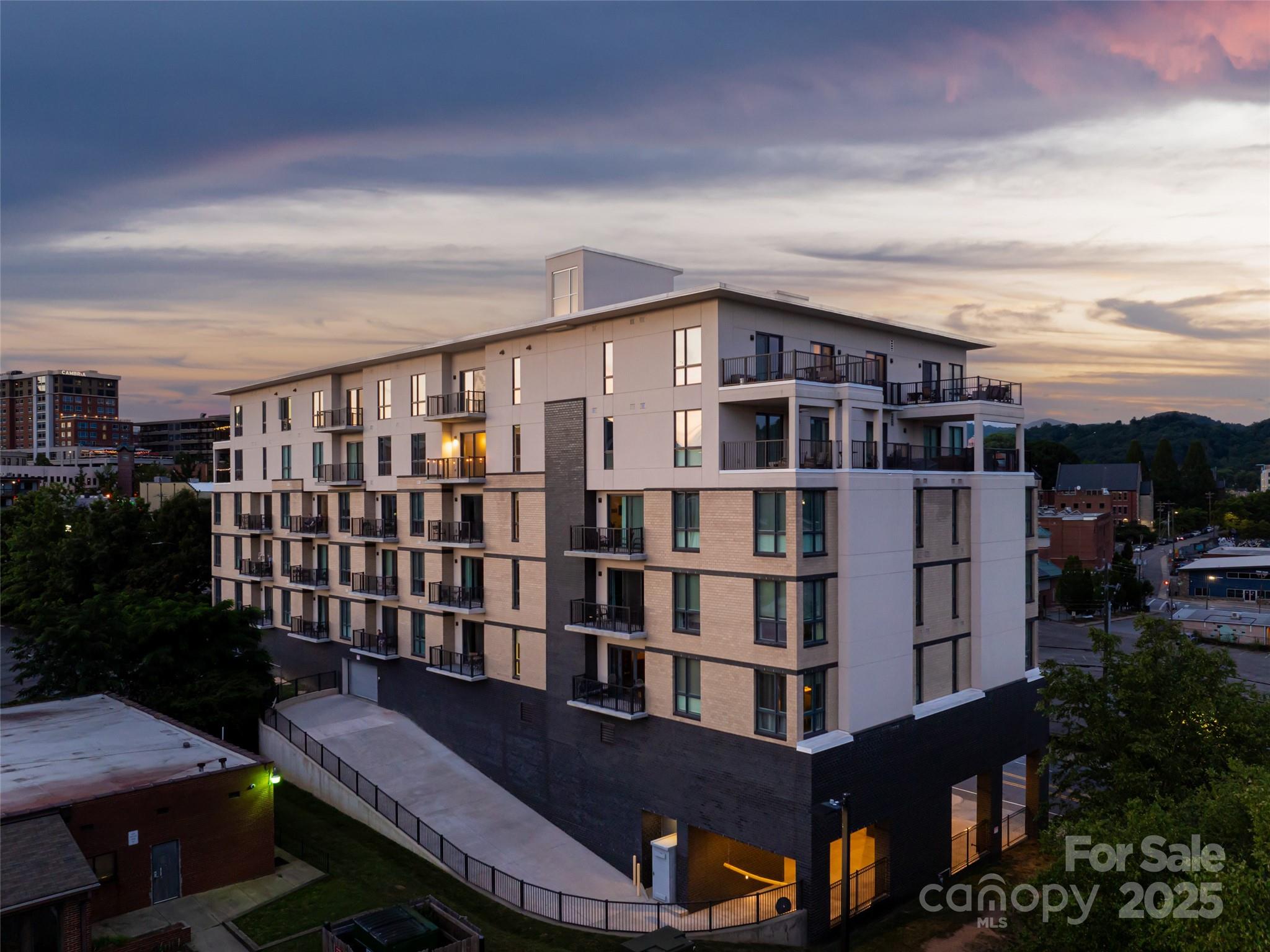 45 Asheland Avenue #405 — Asheville