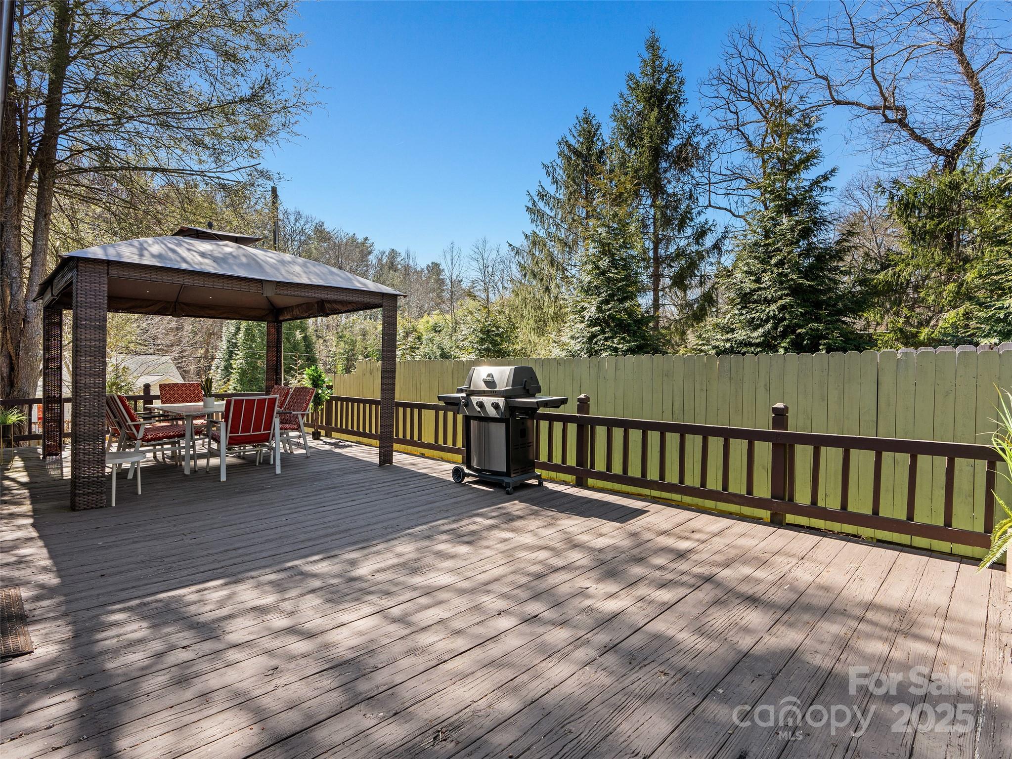 184 Aurora Drive — Asheville