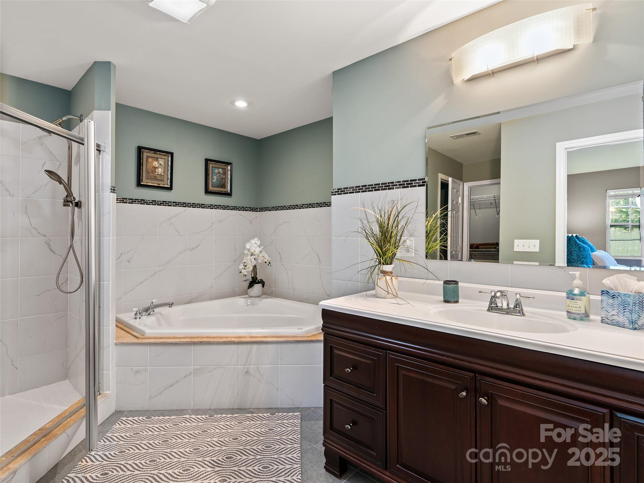 184 Aurora Drive — Asheville