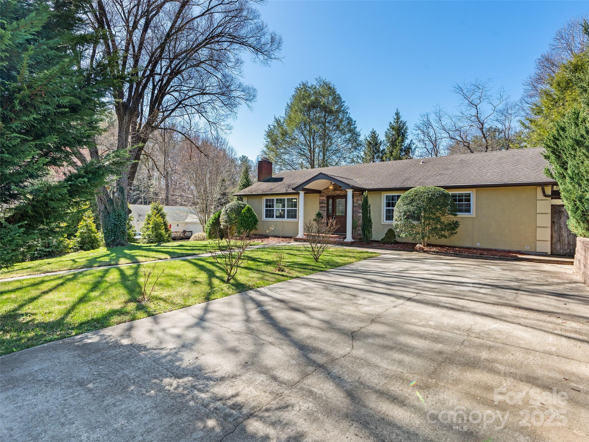 184 Aurora Drive — Asheville
