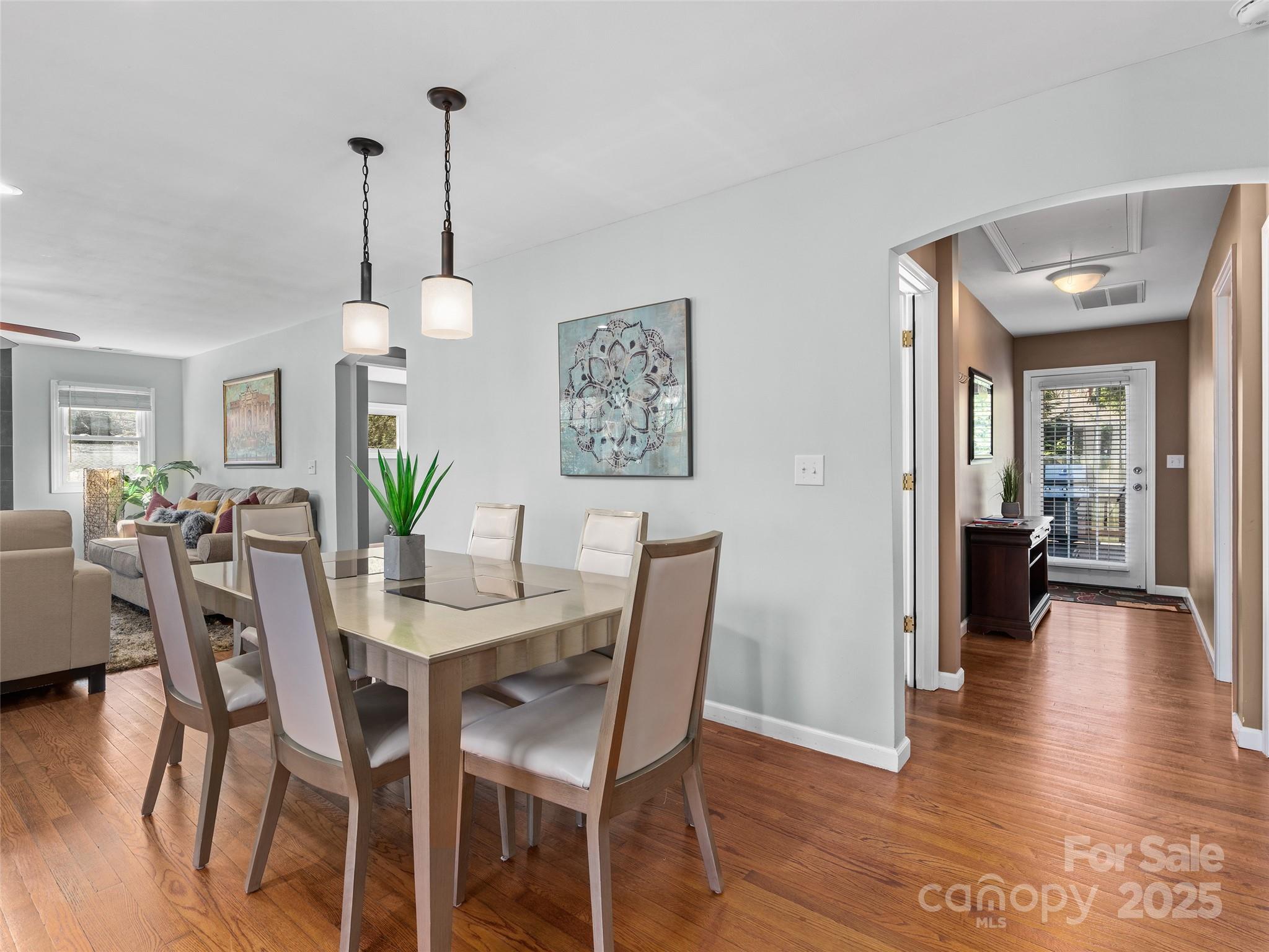 184 Aurora Drive — Asheville