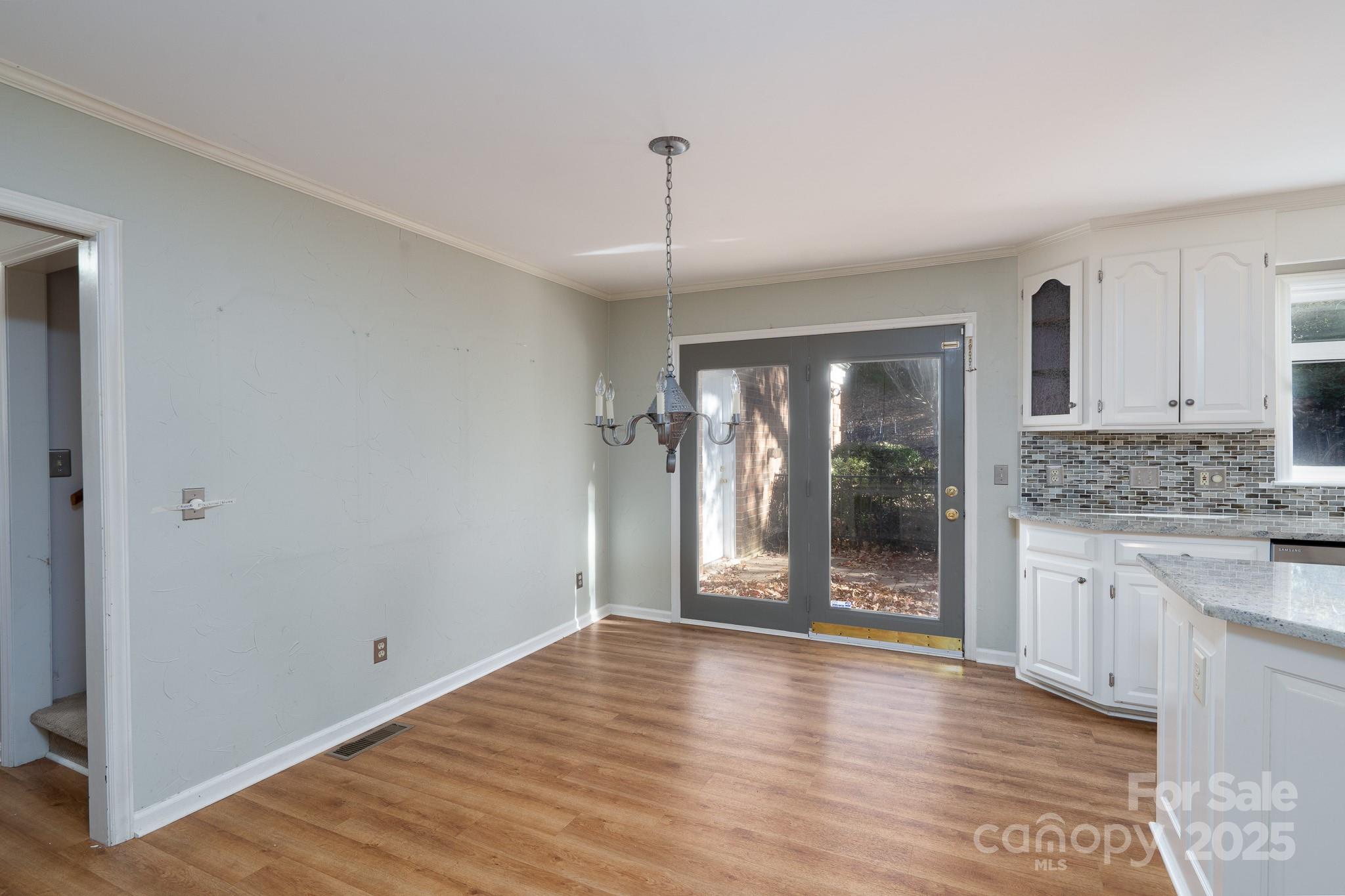 758 Williamsburg Drive NE — Concord