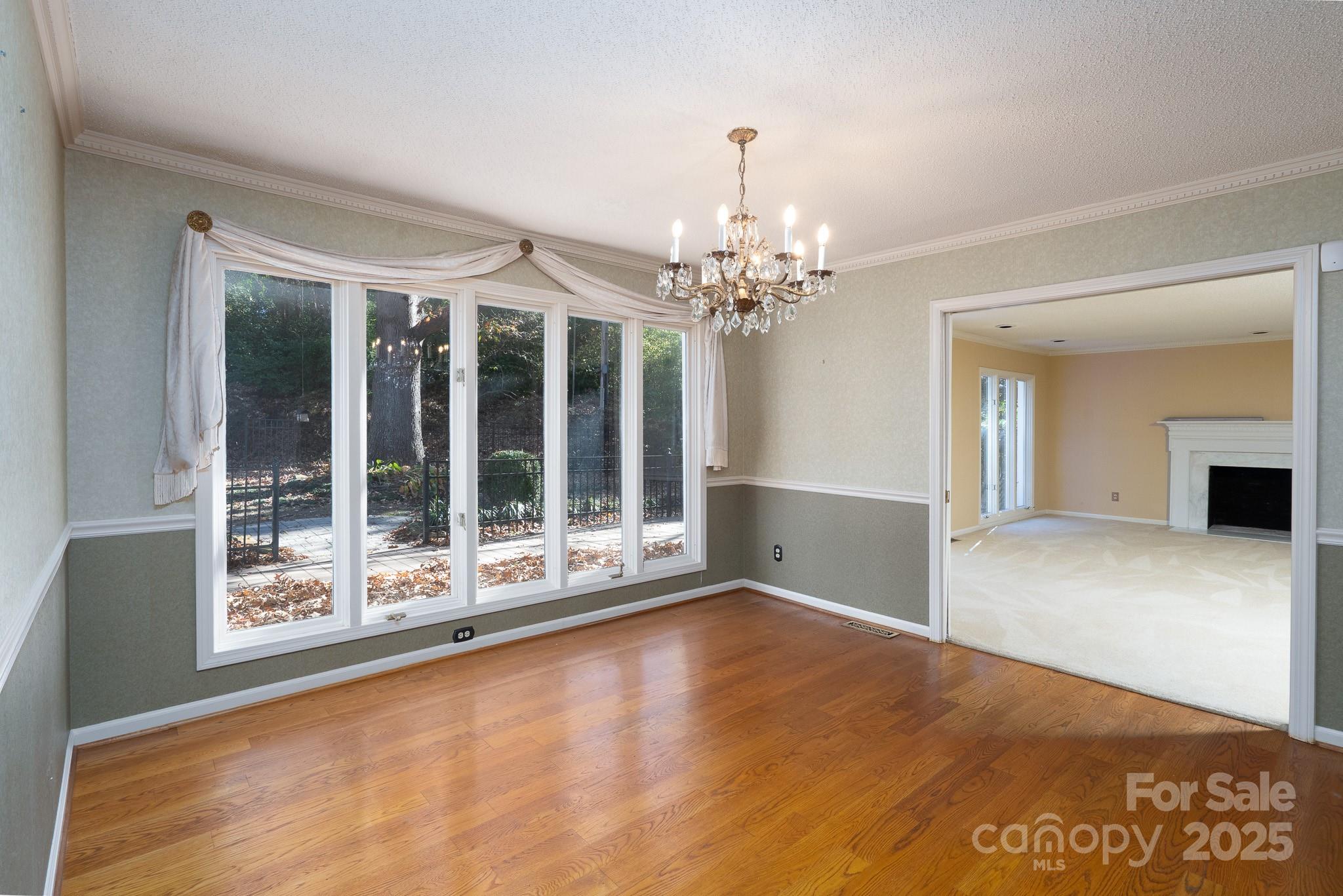 758 Williamsburg Drive NE — Concord